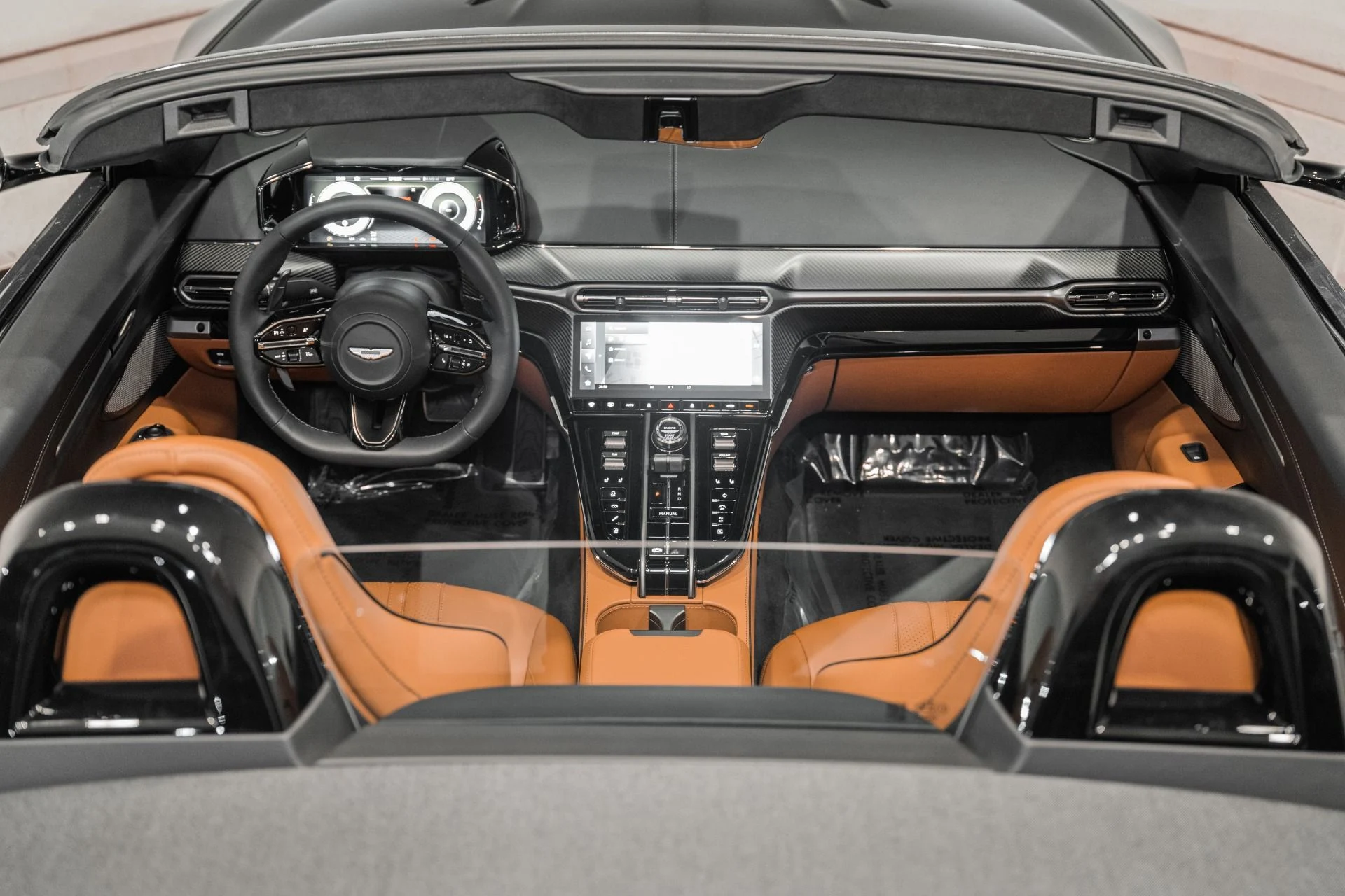 mph016_2724474123_New_2026_Aston_Martin_Vantage_Roadster_1785470681_48c2e9c5fa