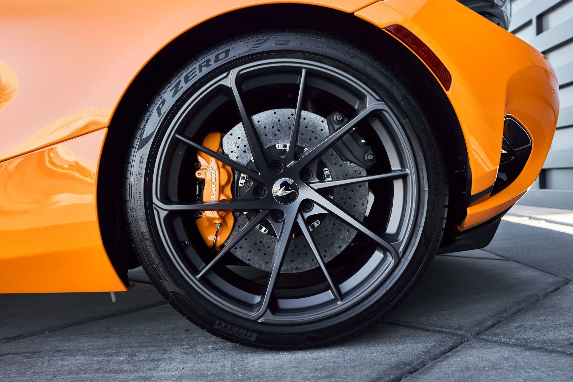 mph016_2728781055_Used_2024_Mc_Laren_750_S_1765410645_972213f310