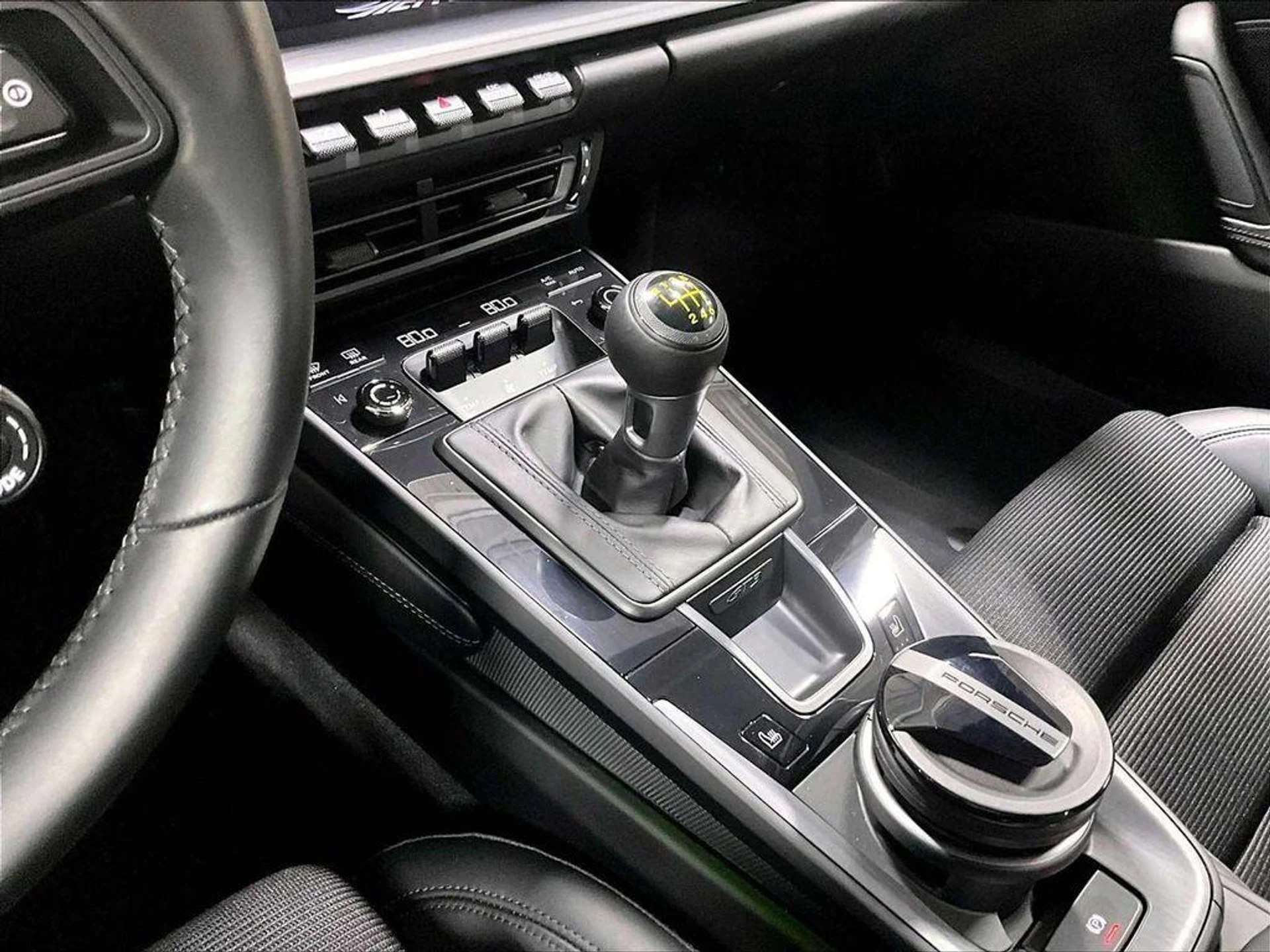 mph016_272884675_X3_VWG_Dtz_Ud8_L_Uy_LYV_Ge3uv4_AZ_Ko_05f1a7ab12