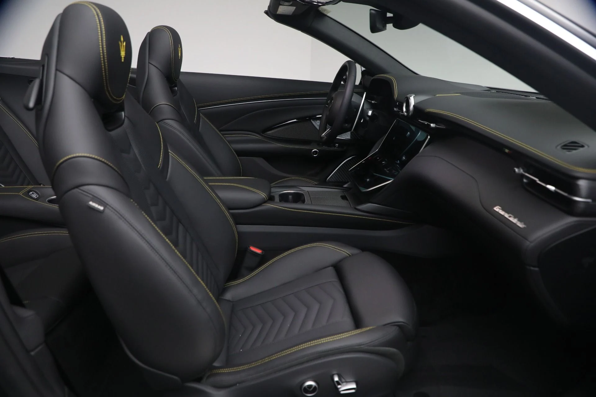 mph016_273125826_New_2026_Maserati_Gran_Cabrio_1780523528_1872088a37