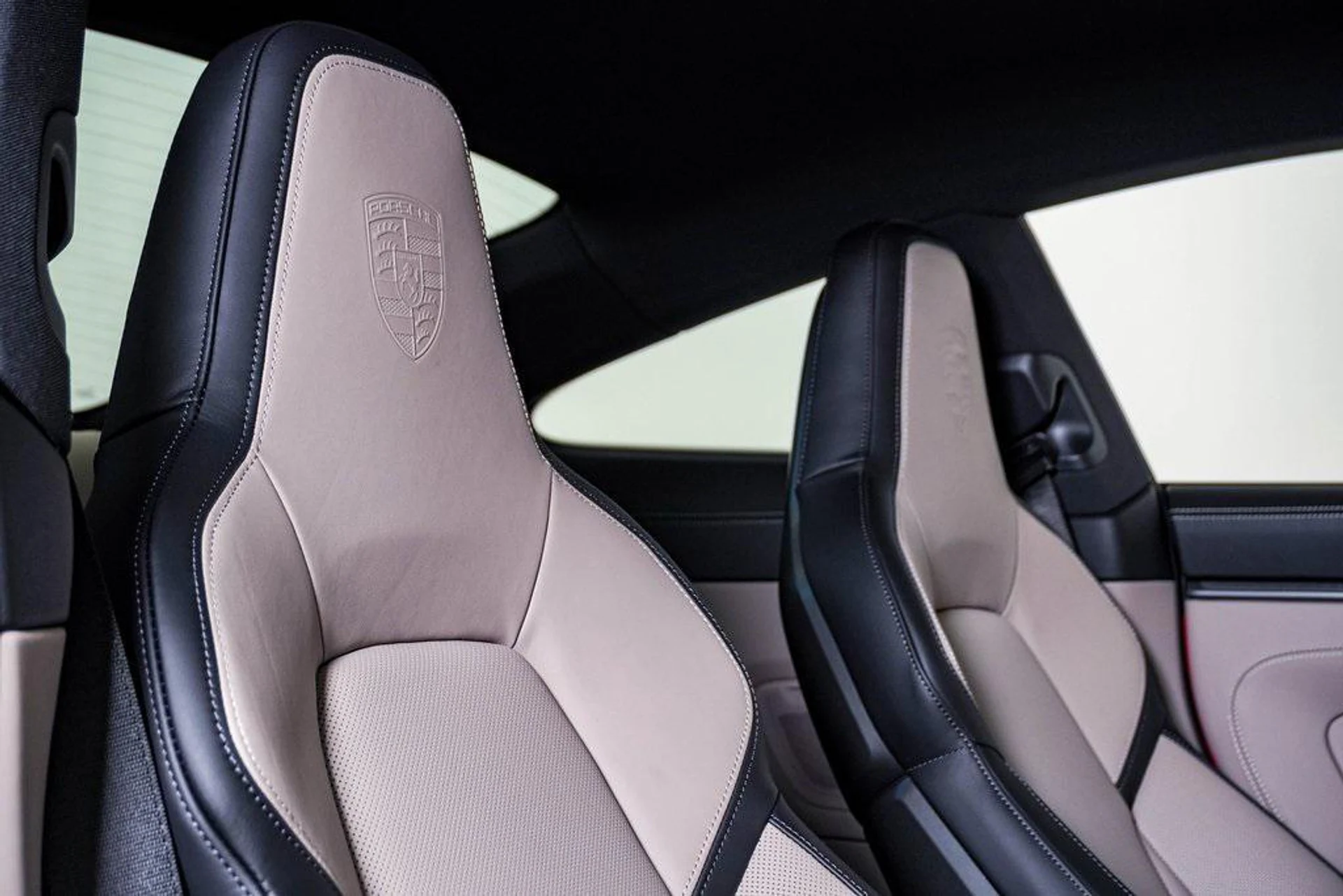 mph016_2733223061_9v_Awxz_SC_Ou_EF_4h_C28hs_Cc_Mz_CA_e9e79d3e48