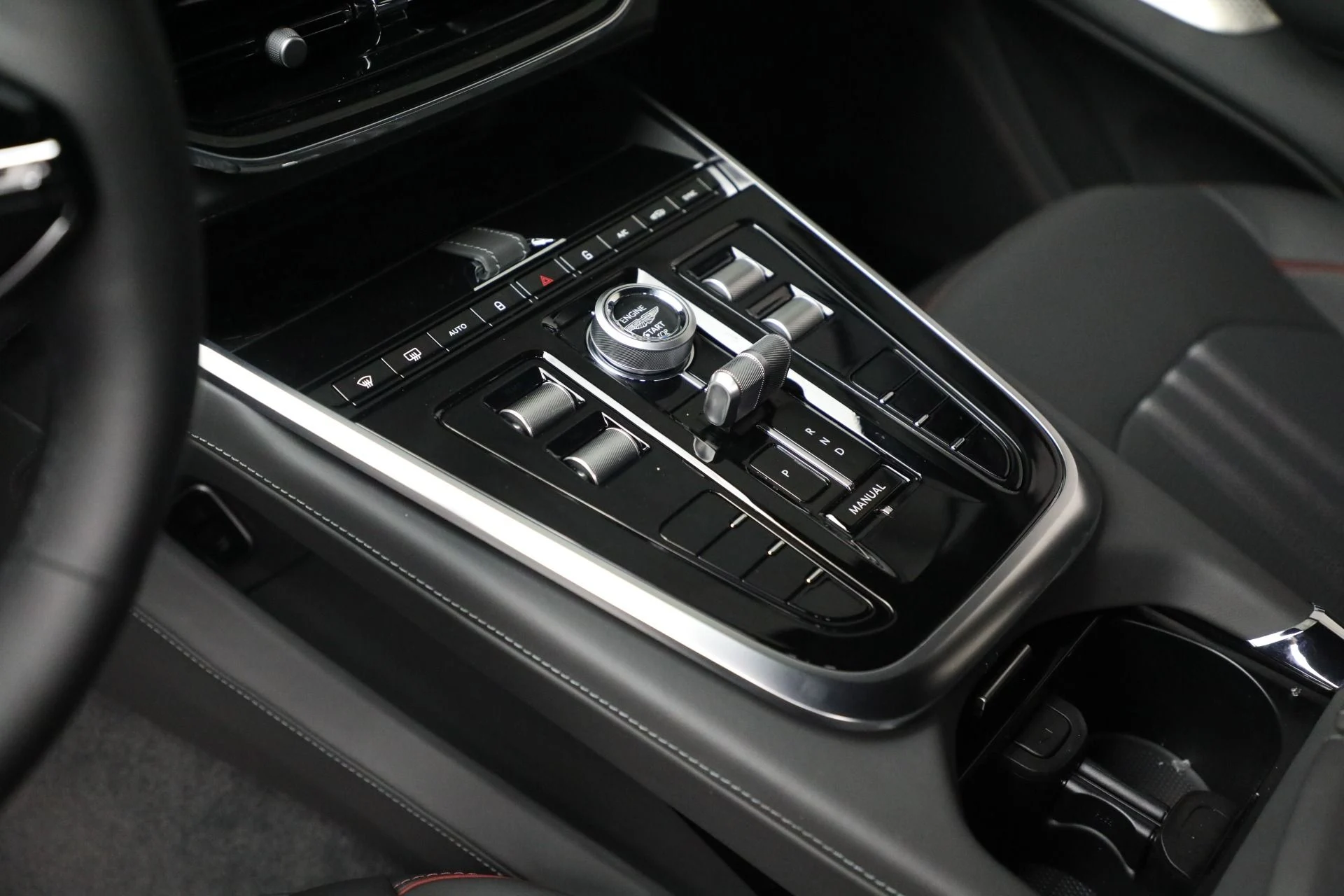 mph016_2742549858_New_2025_Aston_Martin_DBX_707_64d1b345aa