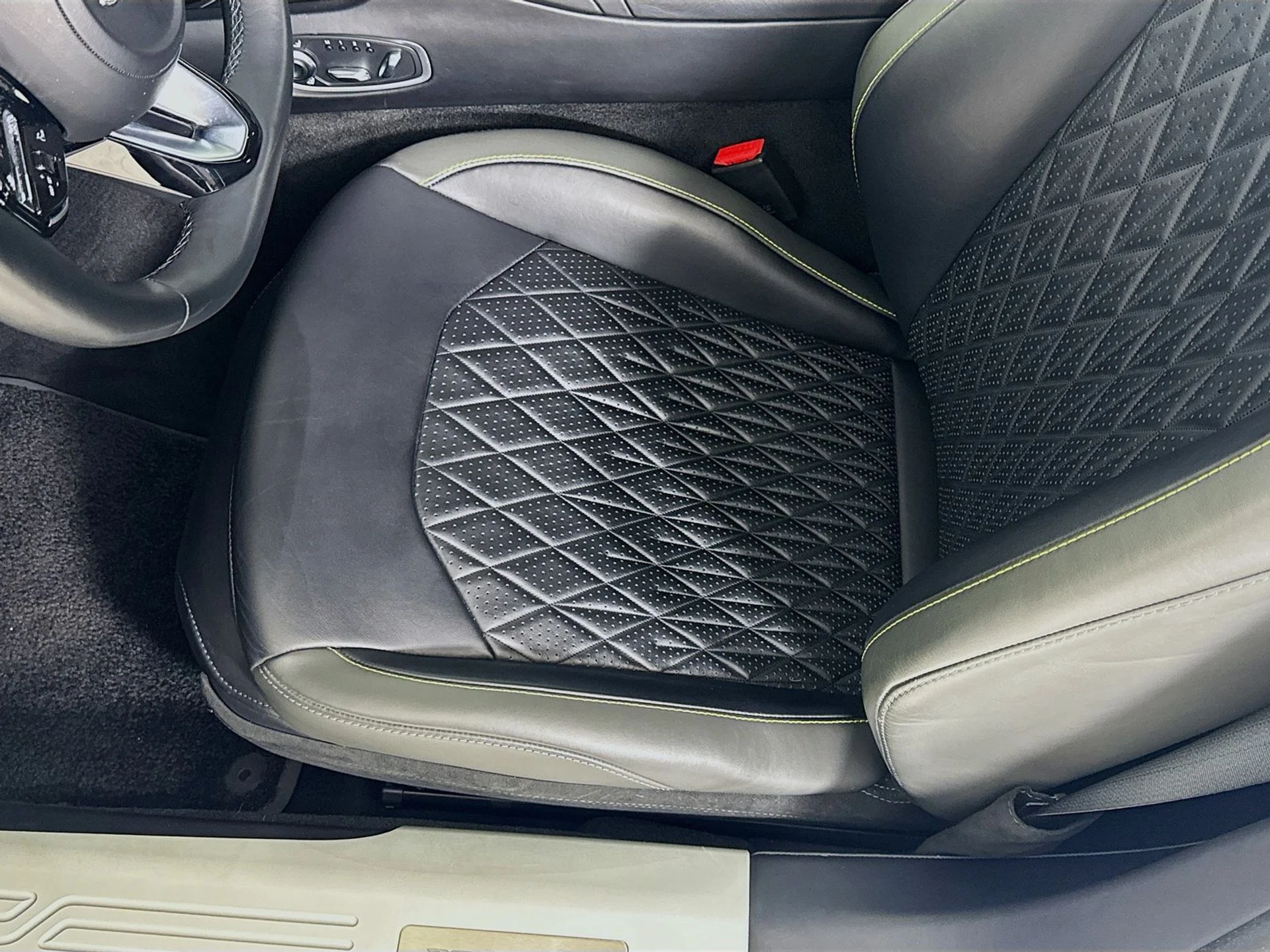 mph016_2747258758_bf1d7d79f5824868169b4067a9bc2954x_c3380cc032