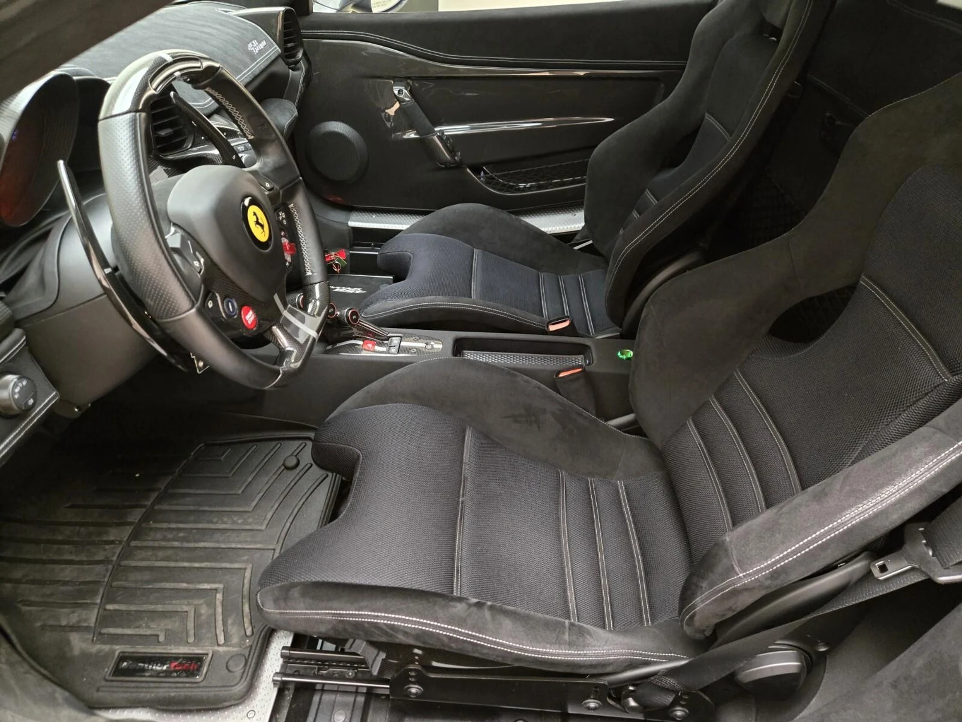 mph016_2749124110_Used_2014_Ferrari_458_Italia_Speciale_1760771360_498ea835b1