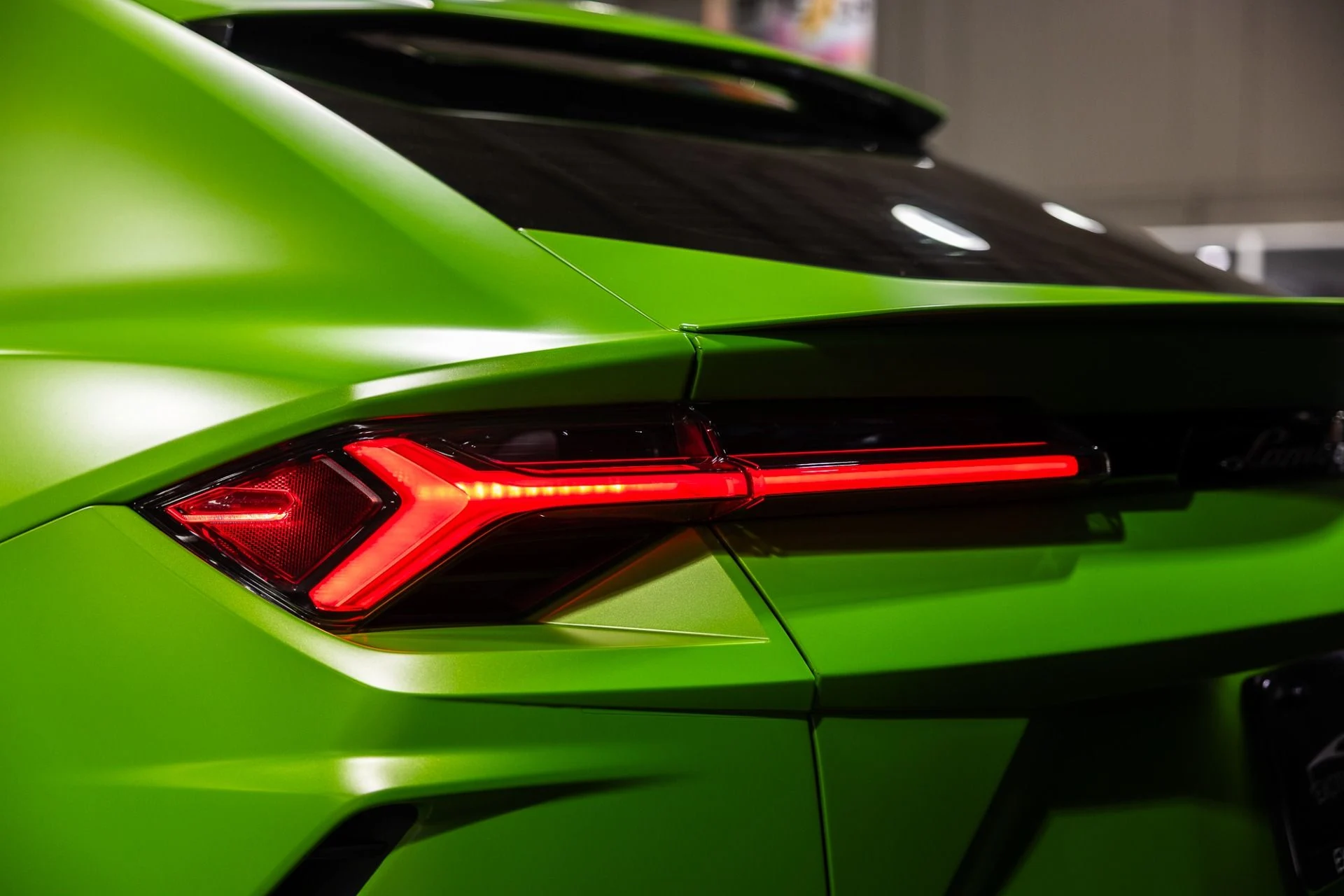 mph016_2749303857_Used_2021_Lamborghini_Urus_Verde_Mantis_Pearl_Full_Stealth_PPF_1764949074_841aed2ccf