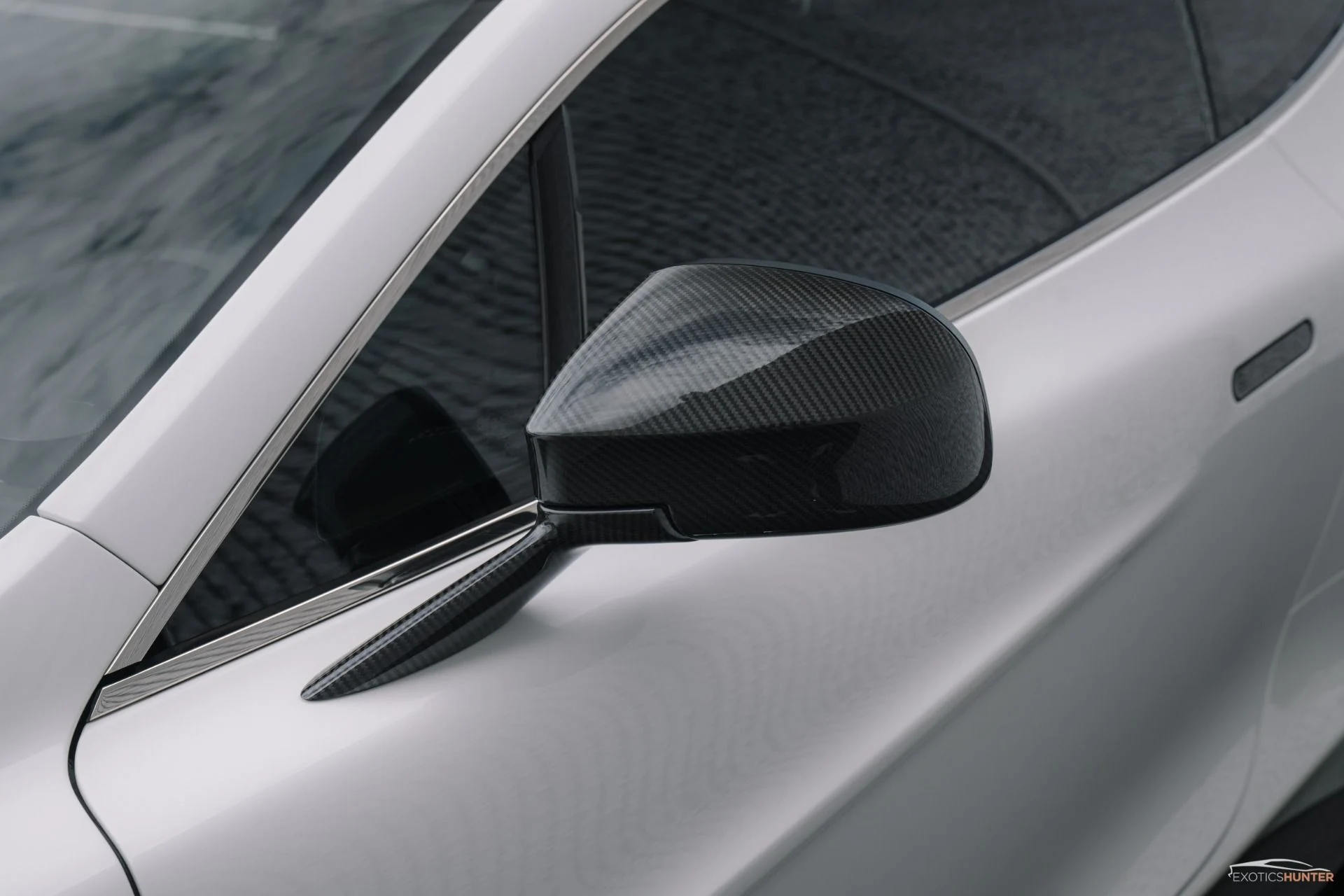 mph016_2751505475_Used_2014_Aston_Martin_Vanquish_Carbon_Everything_1756333397_975ce743de
