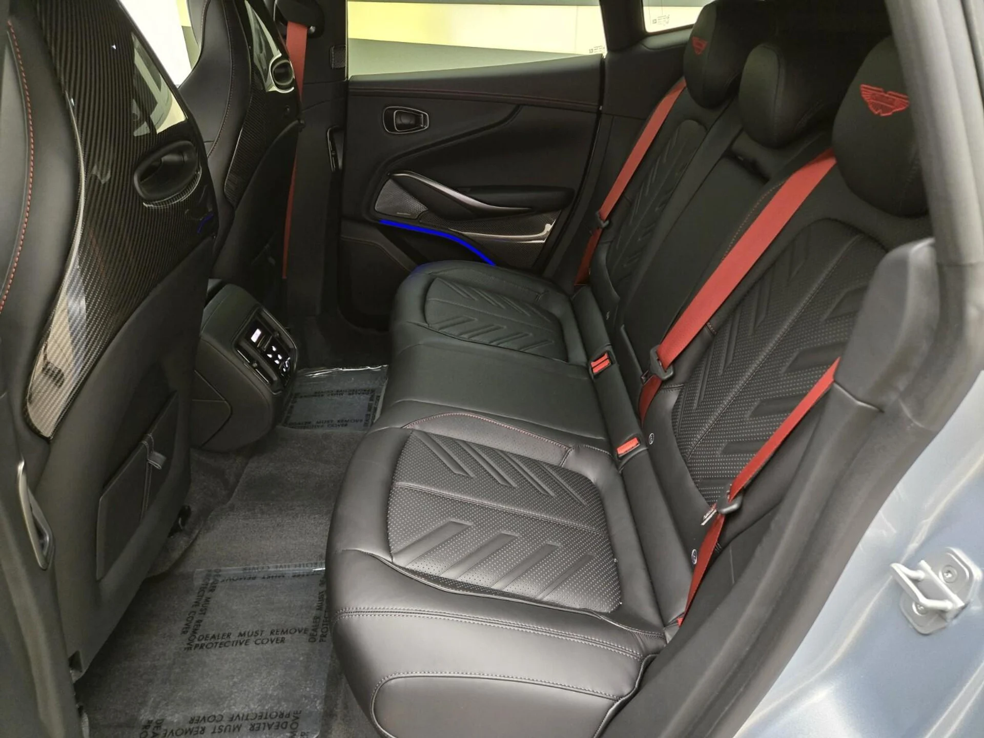mph016_2753504553_New_2026_Aston_Martin_DBX_S_1780637073_030ba05326