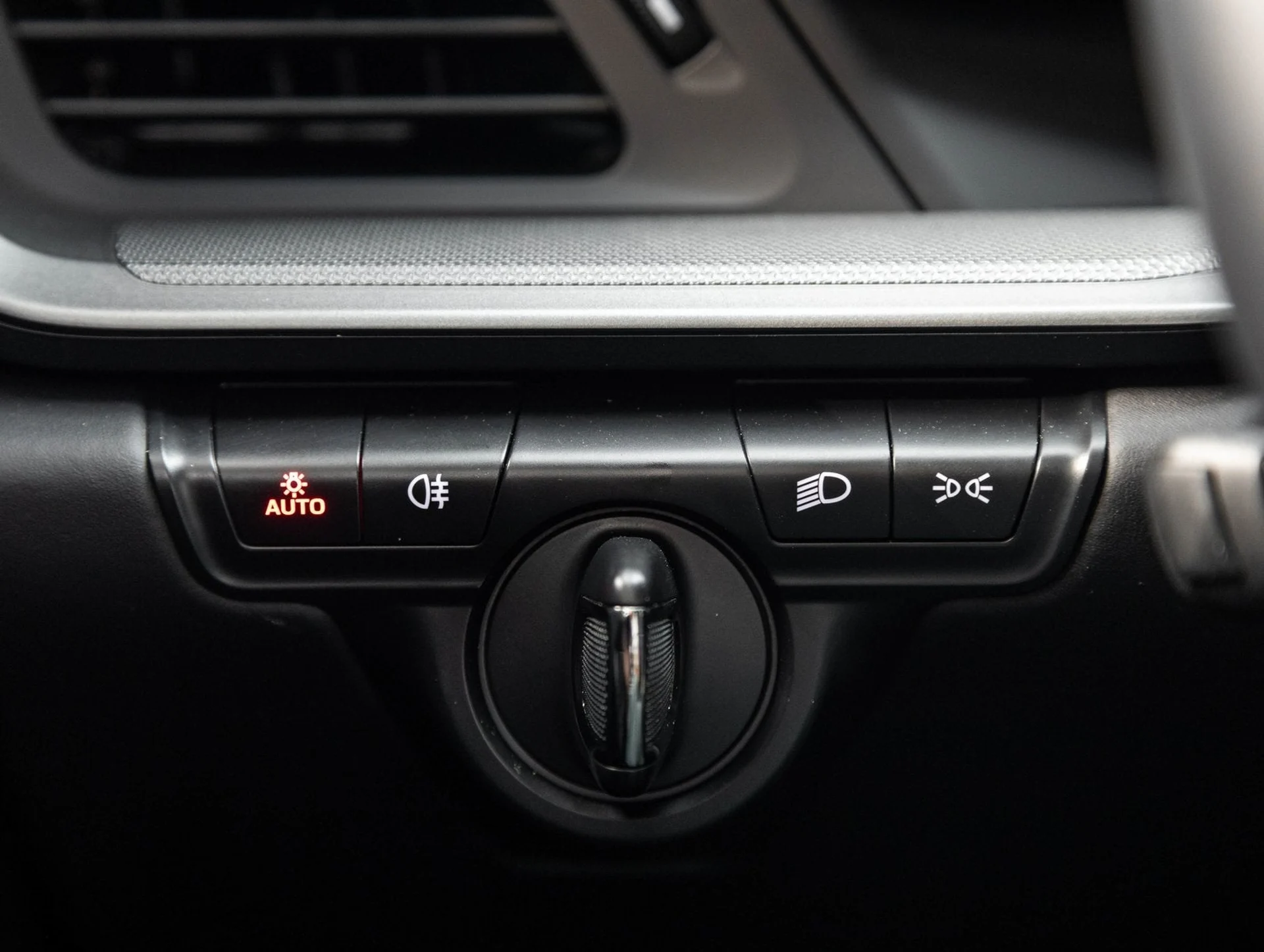 mph016_2759881851_17_f381d5470e