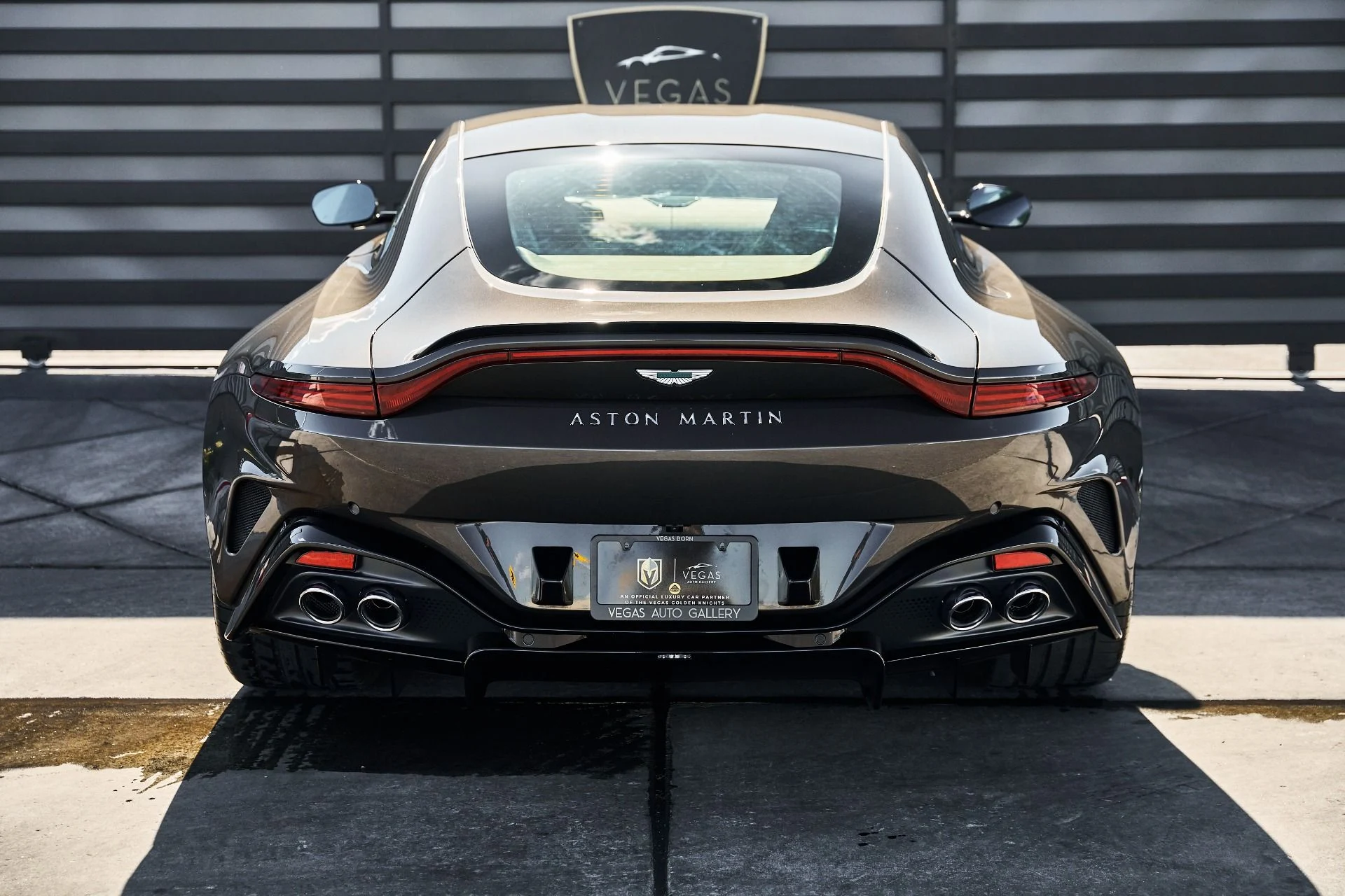 mph016_2762527670_Used_2026_Aston_Martin_Vantage_S_1778102458_79f6b4d9e5