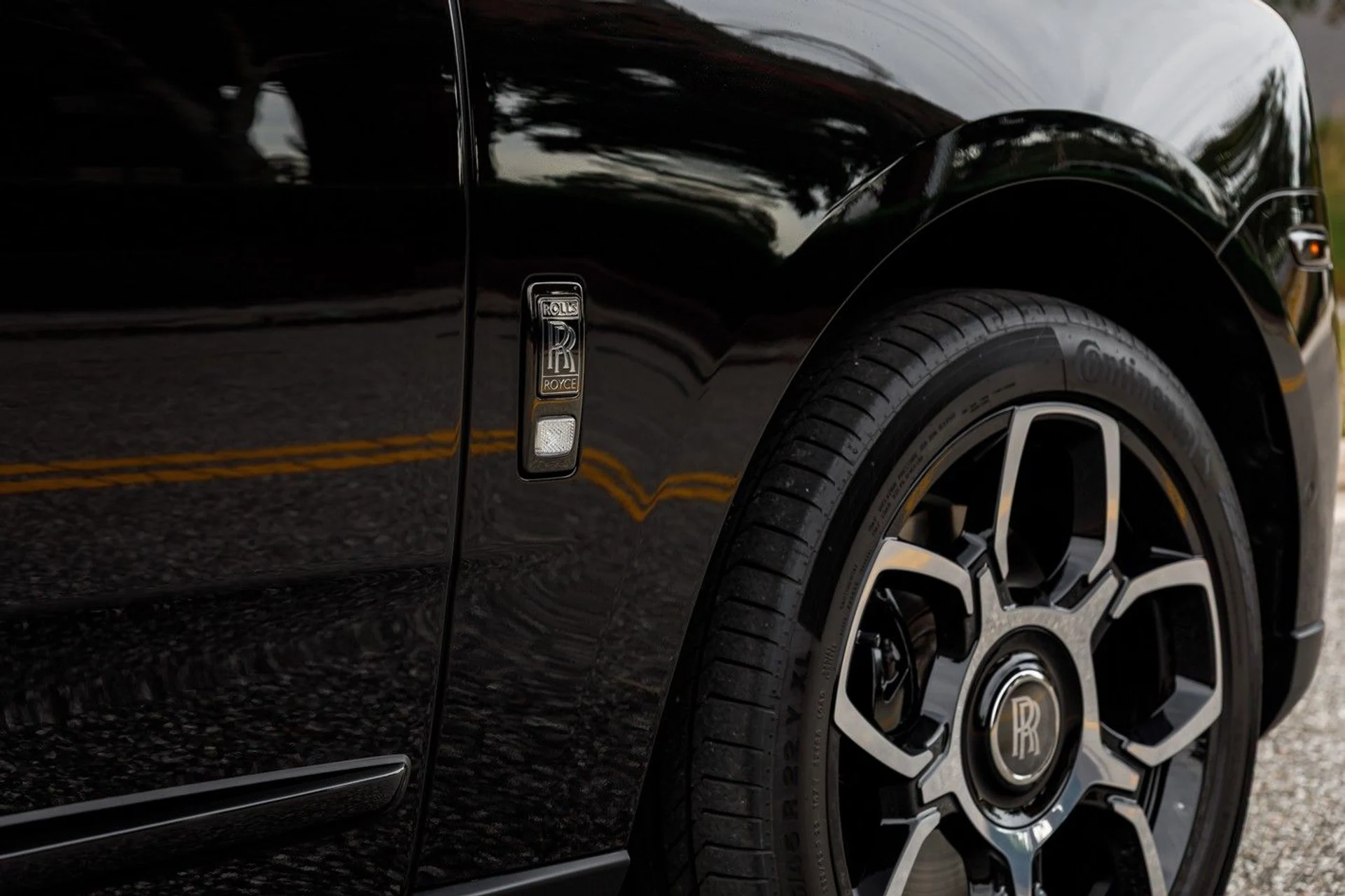 mph016_2762624392_649_p17_l_db6f42bcaf