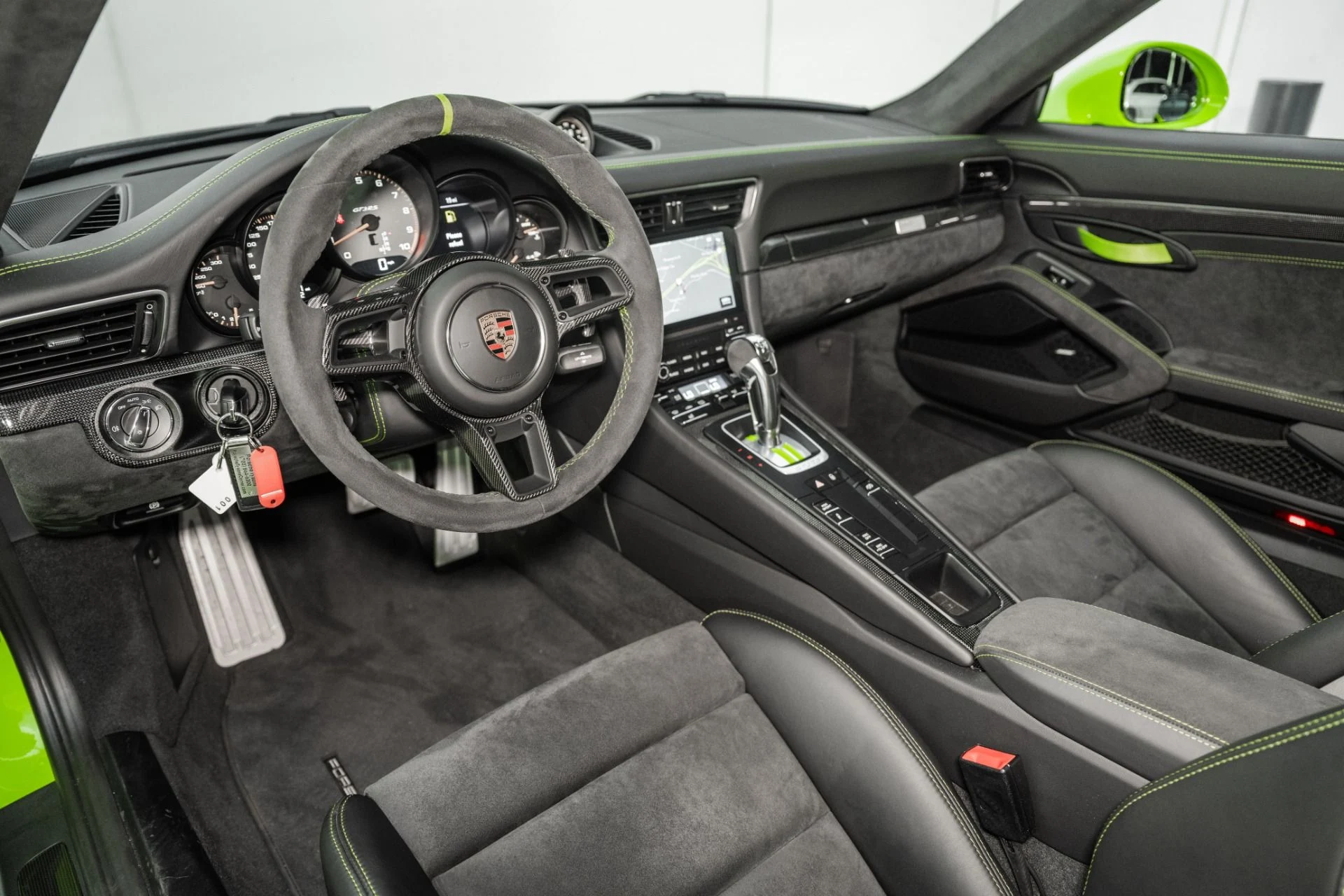 mph016_2766366702_Used_2019_Porsche_911_GT_3_RS_1761058034_36940594a7