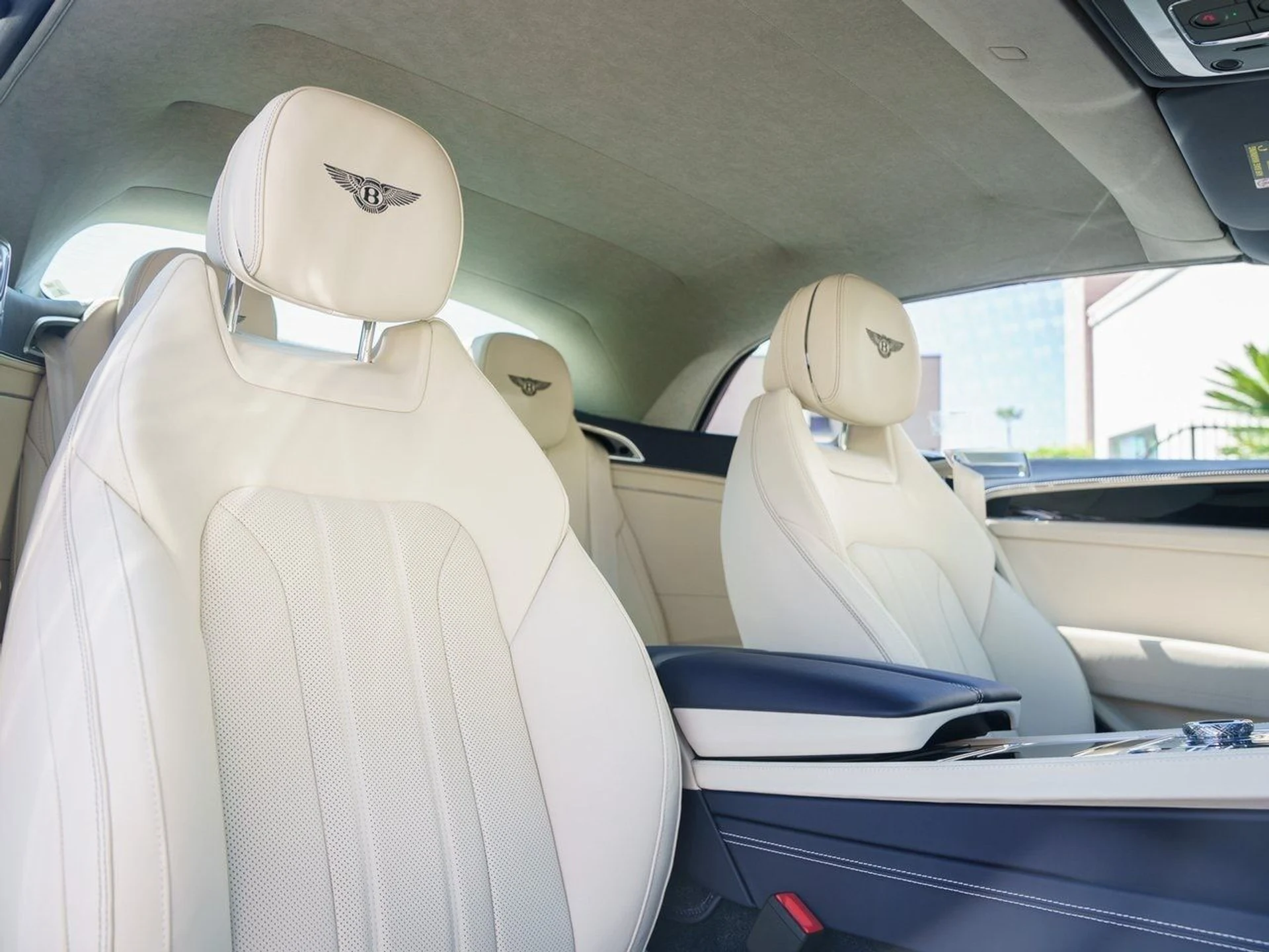 mph016_2767264924_56f985d9e29ebd27b3833ac4947d8aa5x_e0ad3ee545