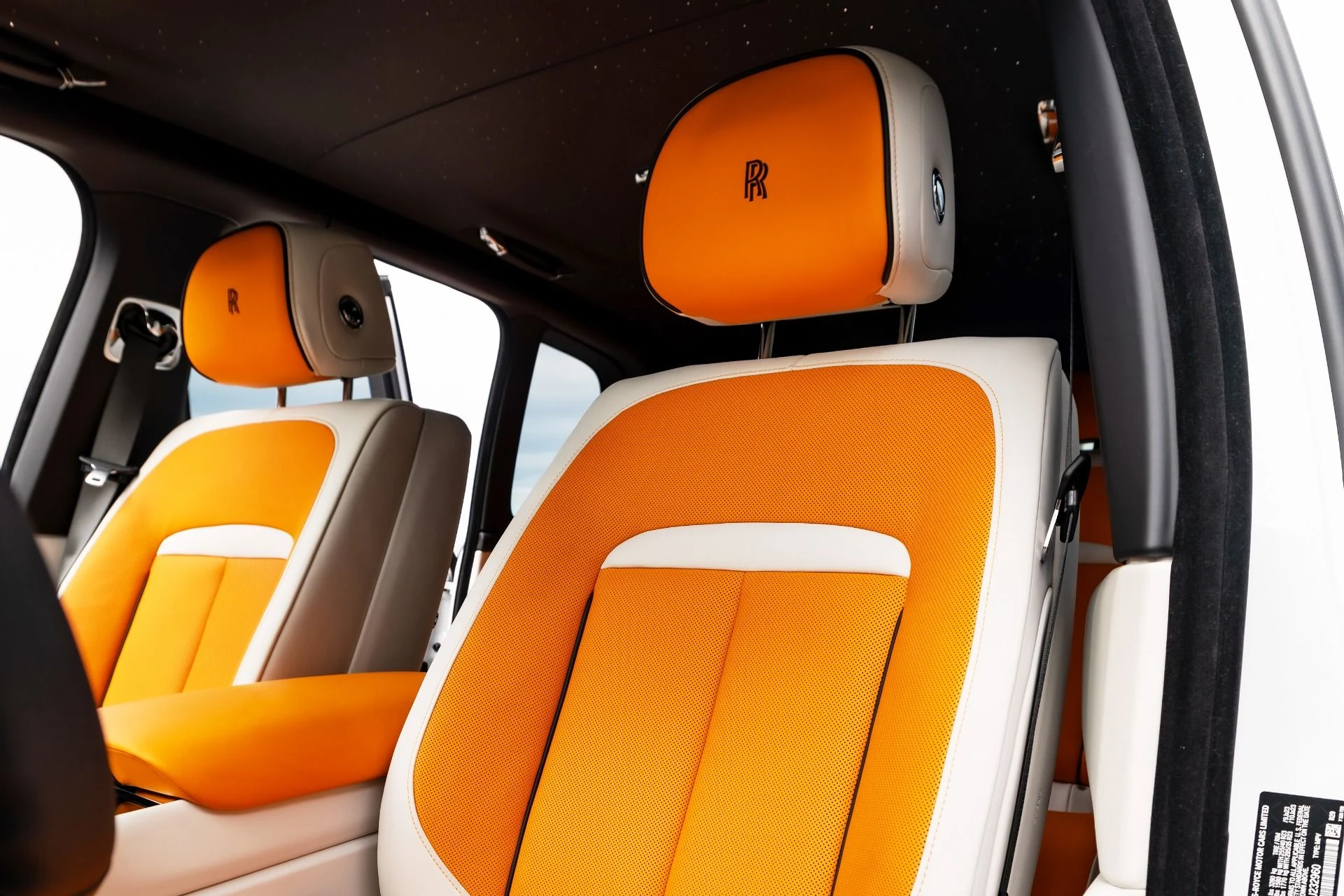 mph016_2768041998_Used_2026_Rolls_Royce_1766185574_cbe29487be