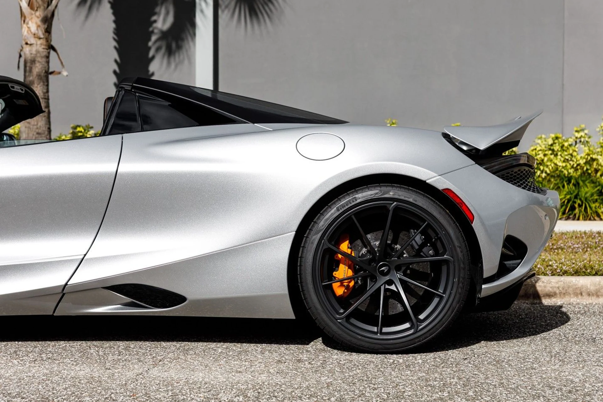 mph016_2774438532_633_p17_l_7cb6d4e1ff