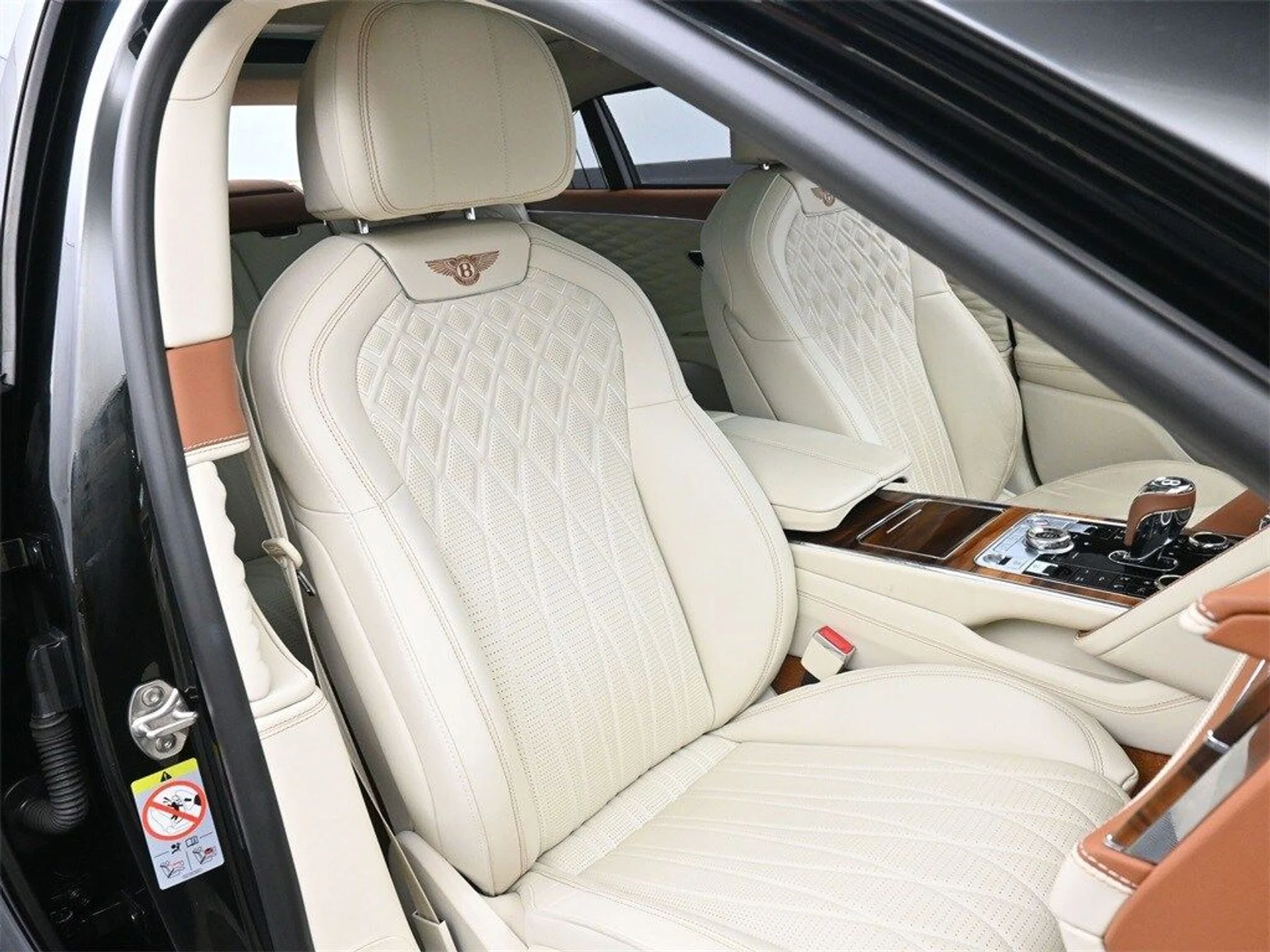 mph016_2777866309_b86746c7b2b4238ed28f7910a2a08418x_21558cfde6