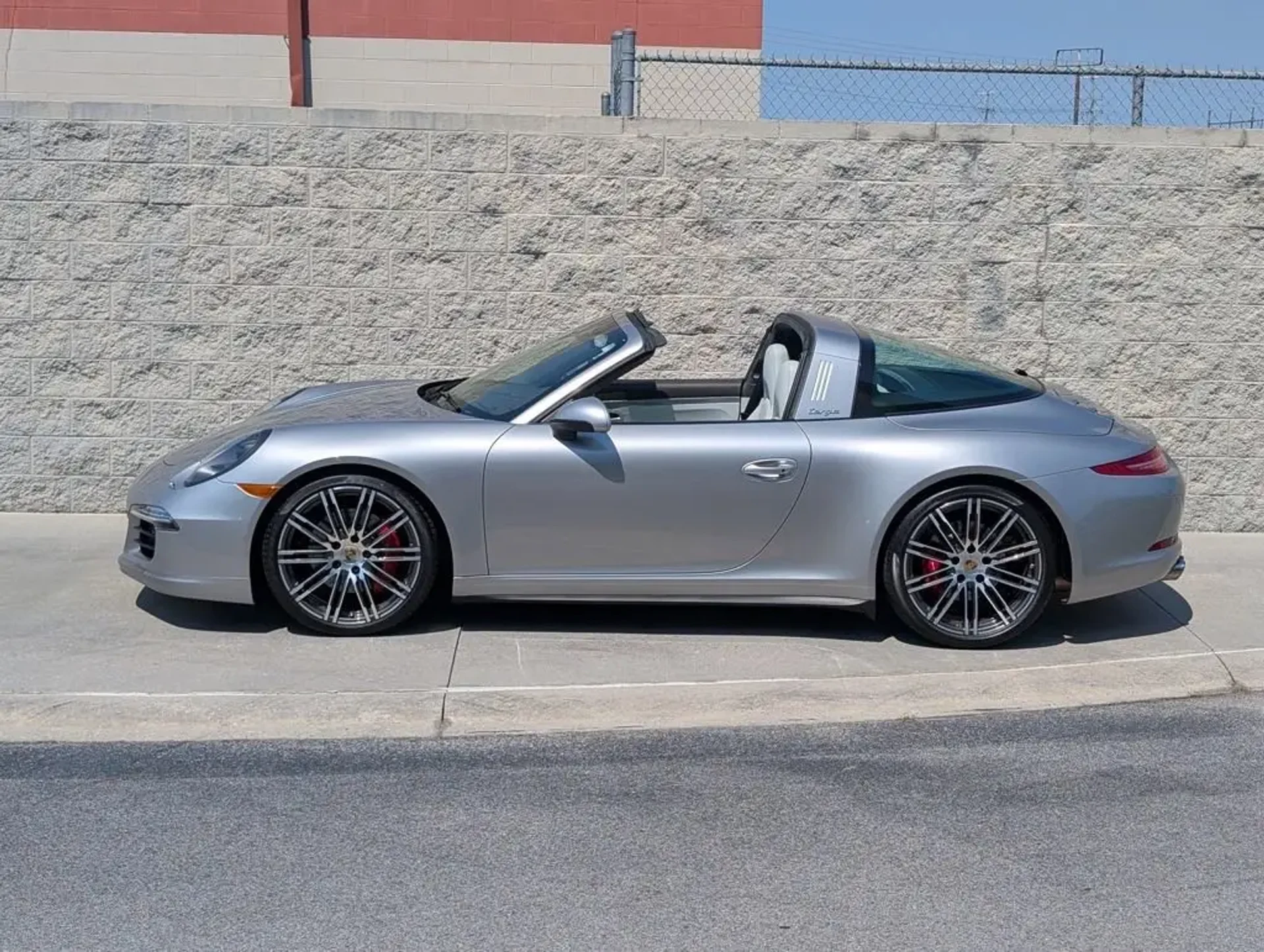 mph016_277822693_1280_397f31e20e