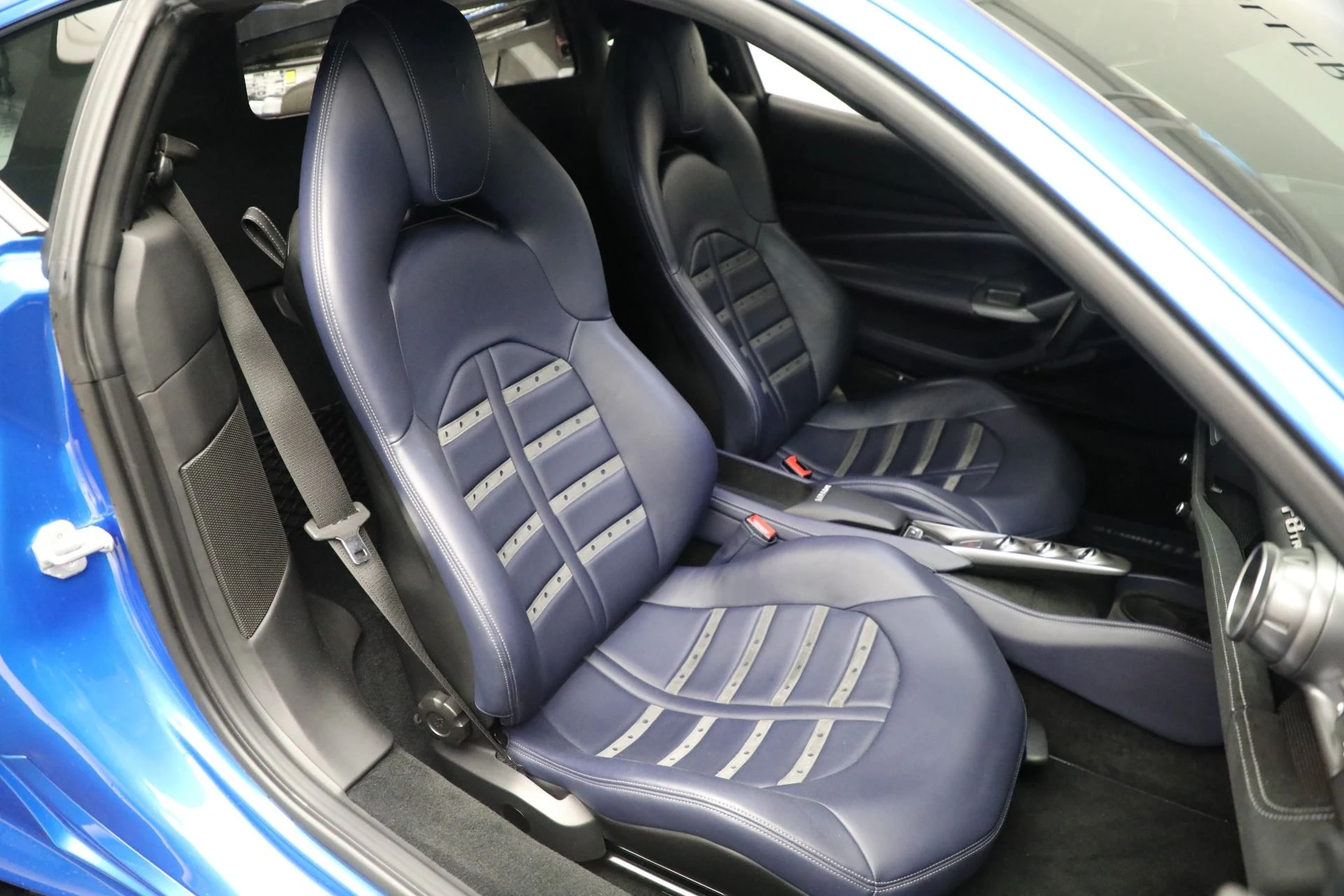 mph016_2778797941_Used_2020_Ferrari_F8_Tributo_2225004bb5