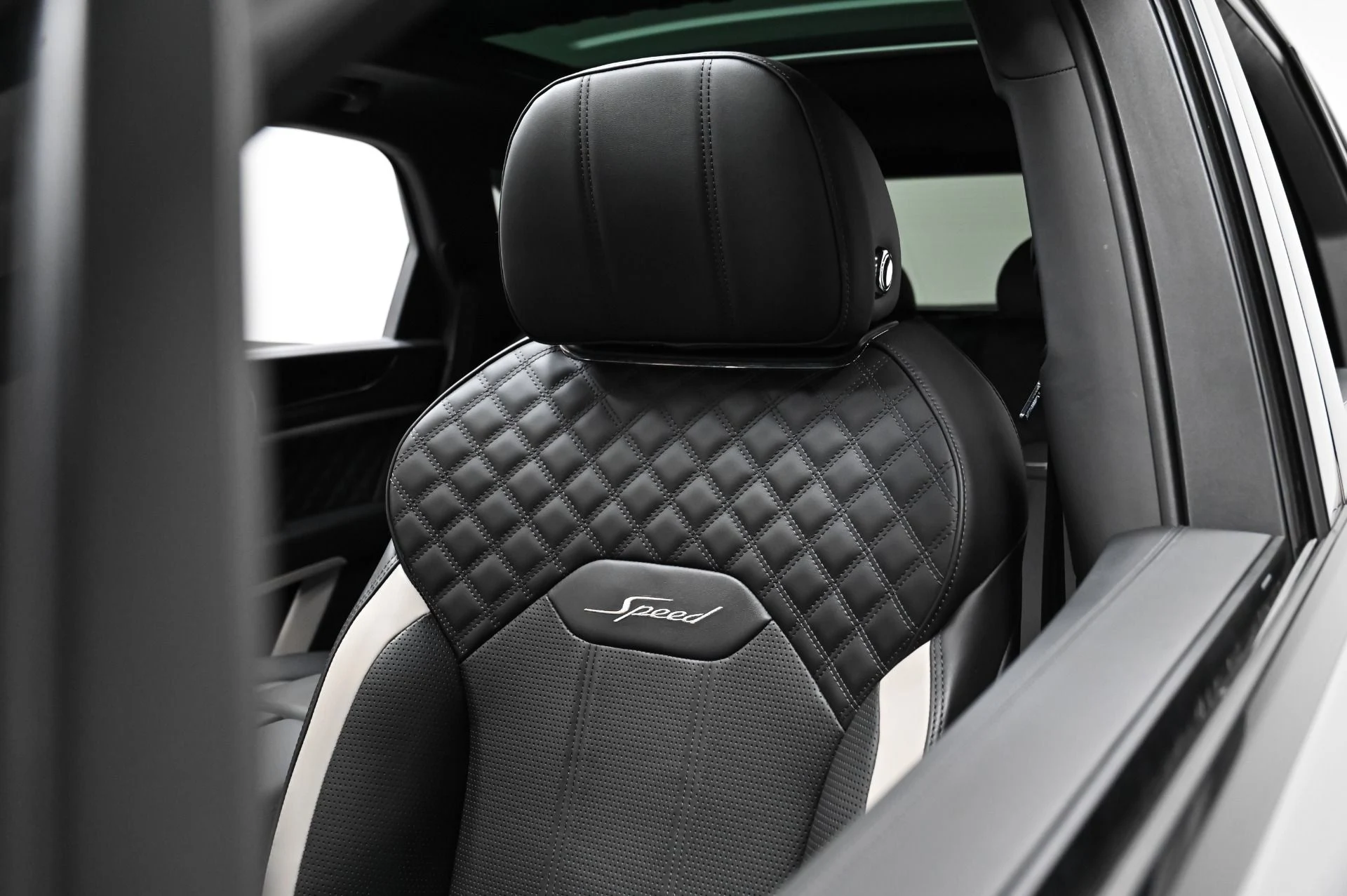 mph016_2780985712_Used_2022_Bentley_Bentayga_Speed_1754348236_7bcaf047b0