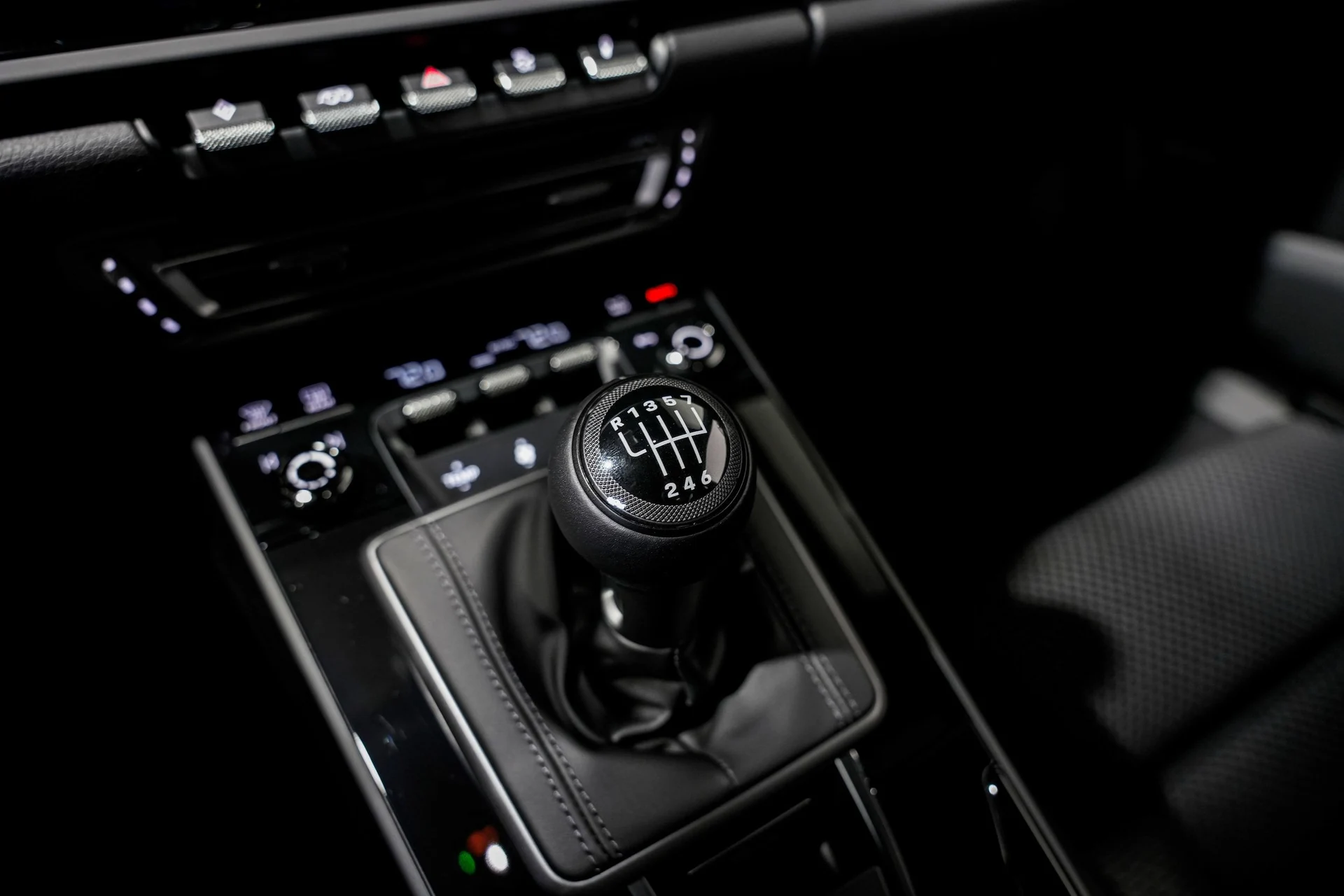 mph016_279150839_2ef84dff94c2d635171dedc37d6de810x_291c554a83