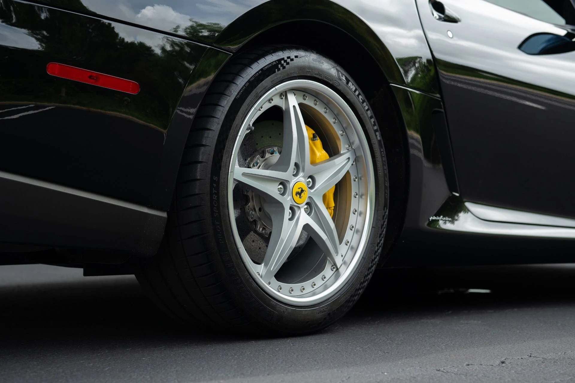 mph016_2793617280_Used_2008_Ferrari_599_GTB_Fiorano_1758655242_19c73f06f6