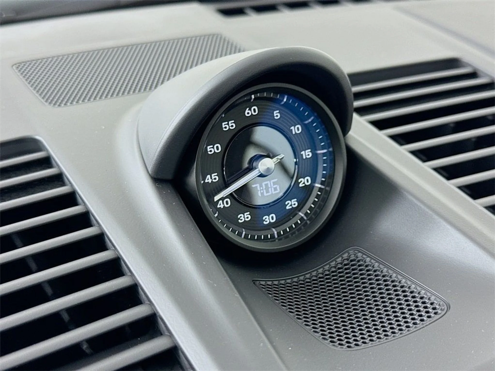 mph016_2795260426_9d36fe2ba174643875474d20b11b4769x_b65d710cb6