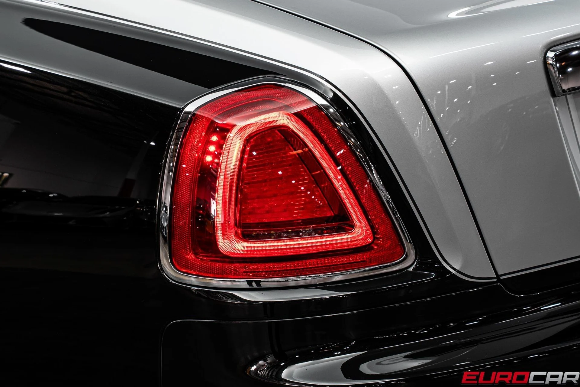 mph016_2798188758_image_17_e8bfe1bbf5