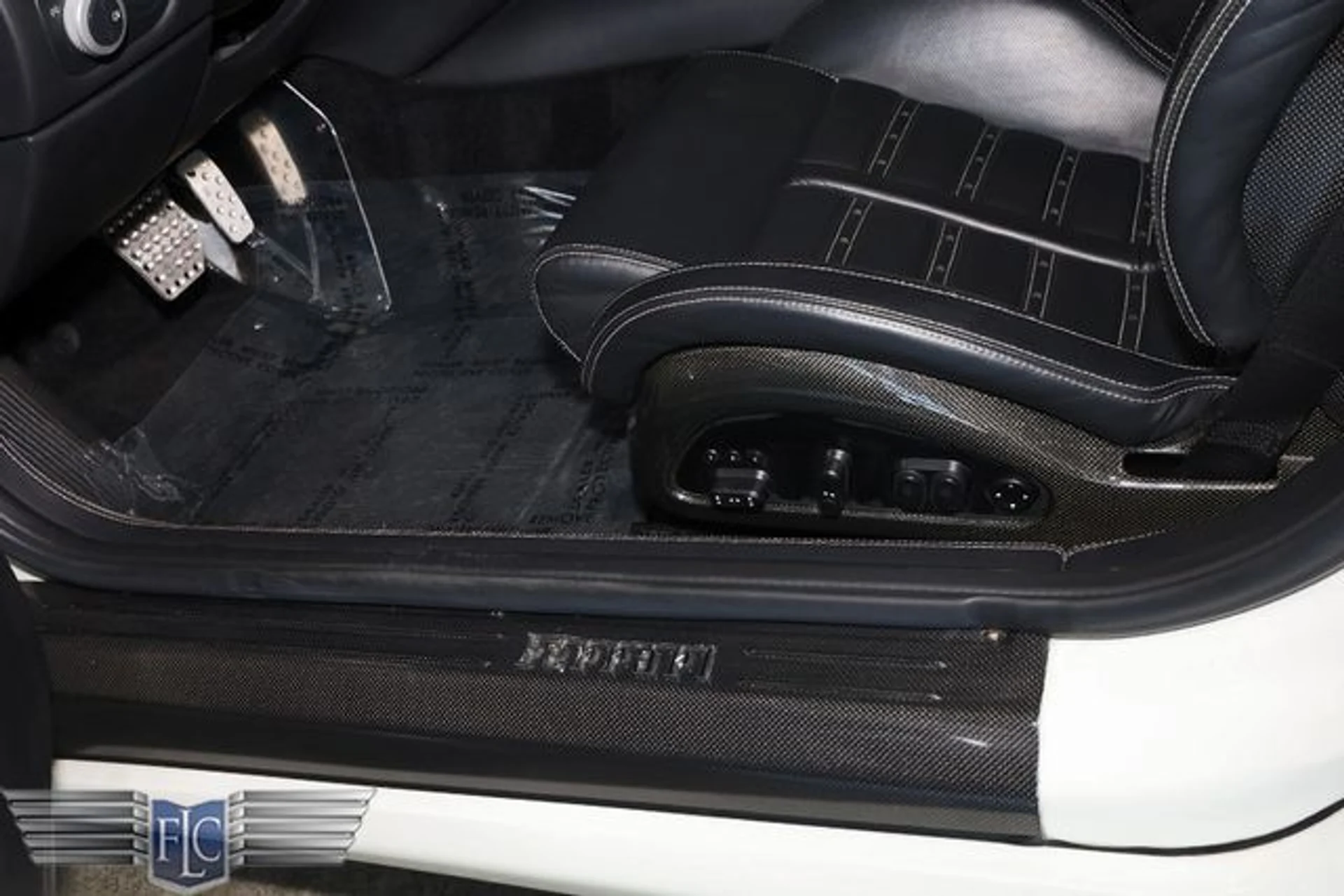 mph016_2798345744_used_2011_ferrari_599_2drcoupegtbfiorano_9689_23067510_21_640_d0e59a399a
