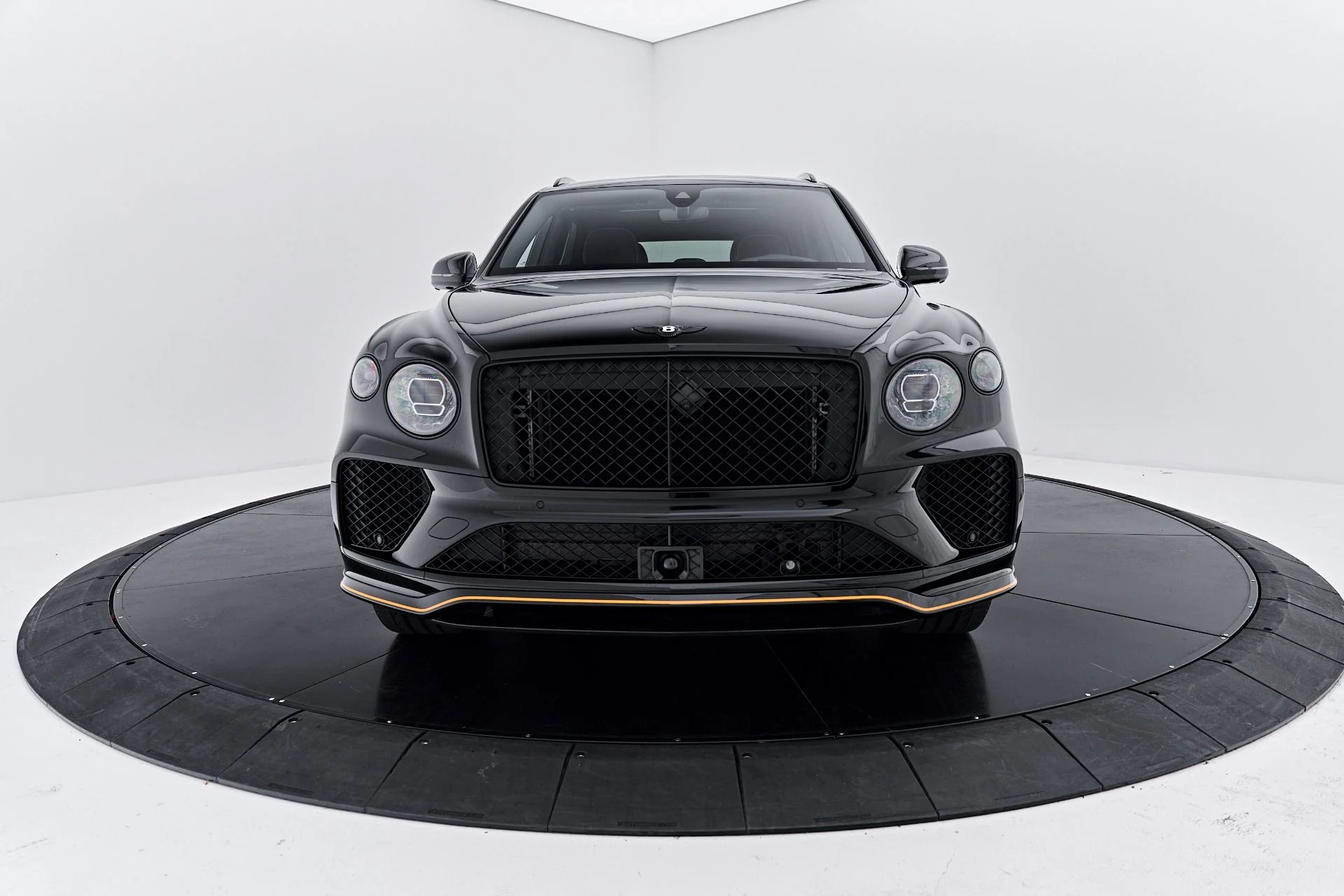 mph016_2808333583_Used_2025_Bentley_Bentayga_S_Black_Edition_1790644285_6d15e8ab06