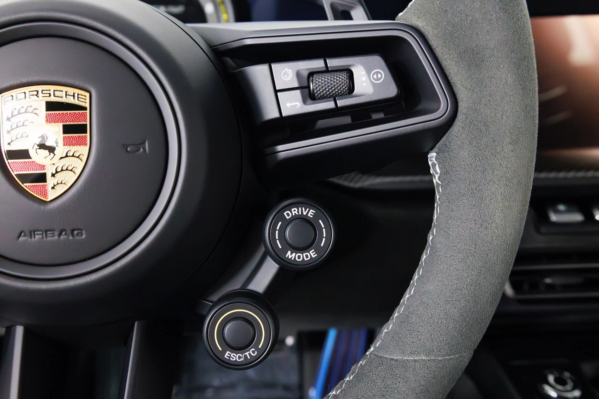 mph016_2814264393_Used_2024_Porsche_911_GT_3_RS_1771372570_a741e6b3c6