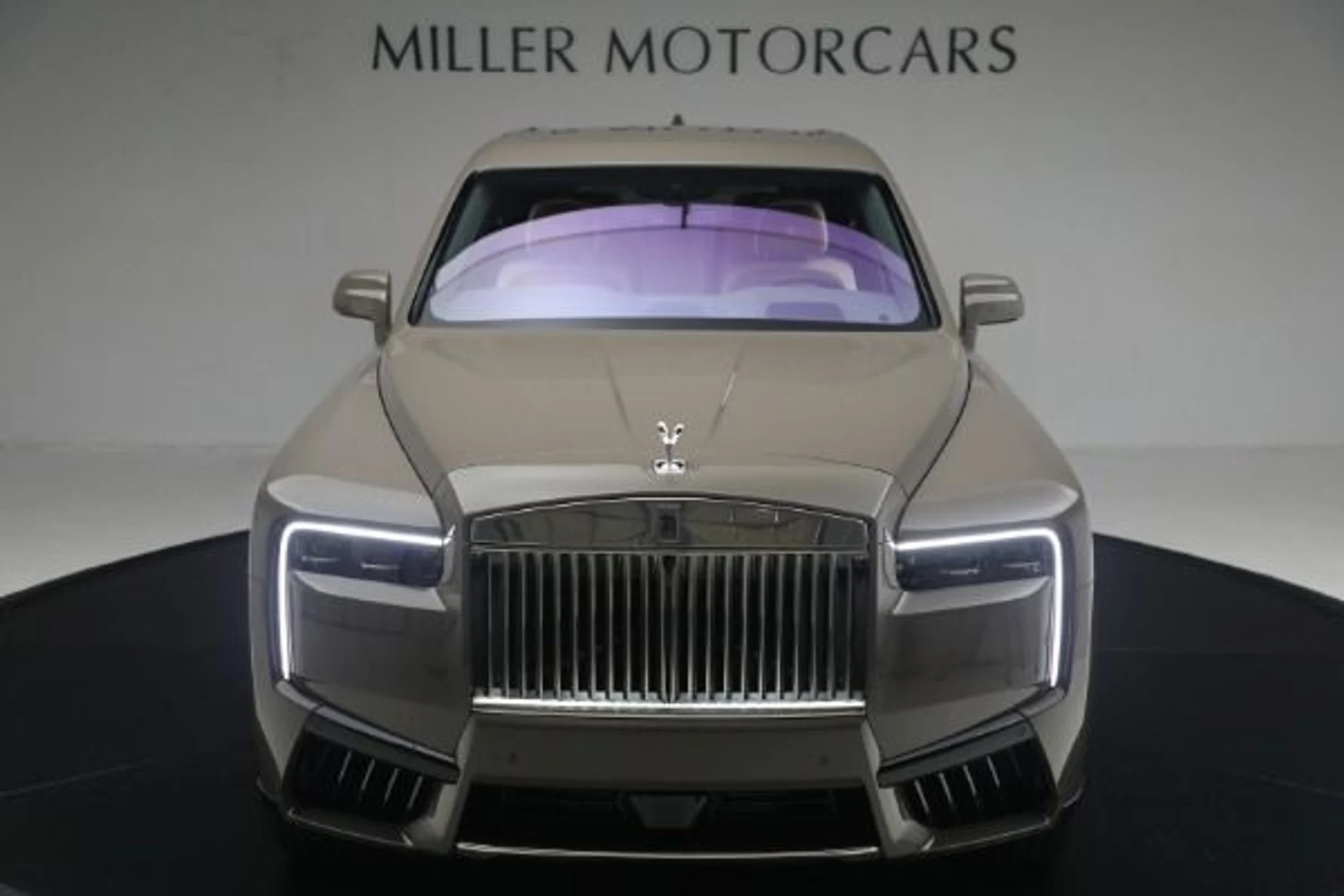 mph016_2814637877_New_2025_Rolls_Royce_Cullinan_b708da5c03