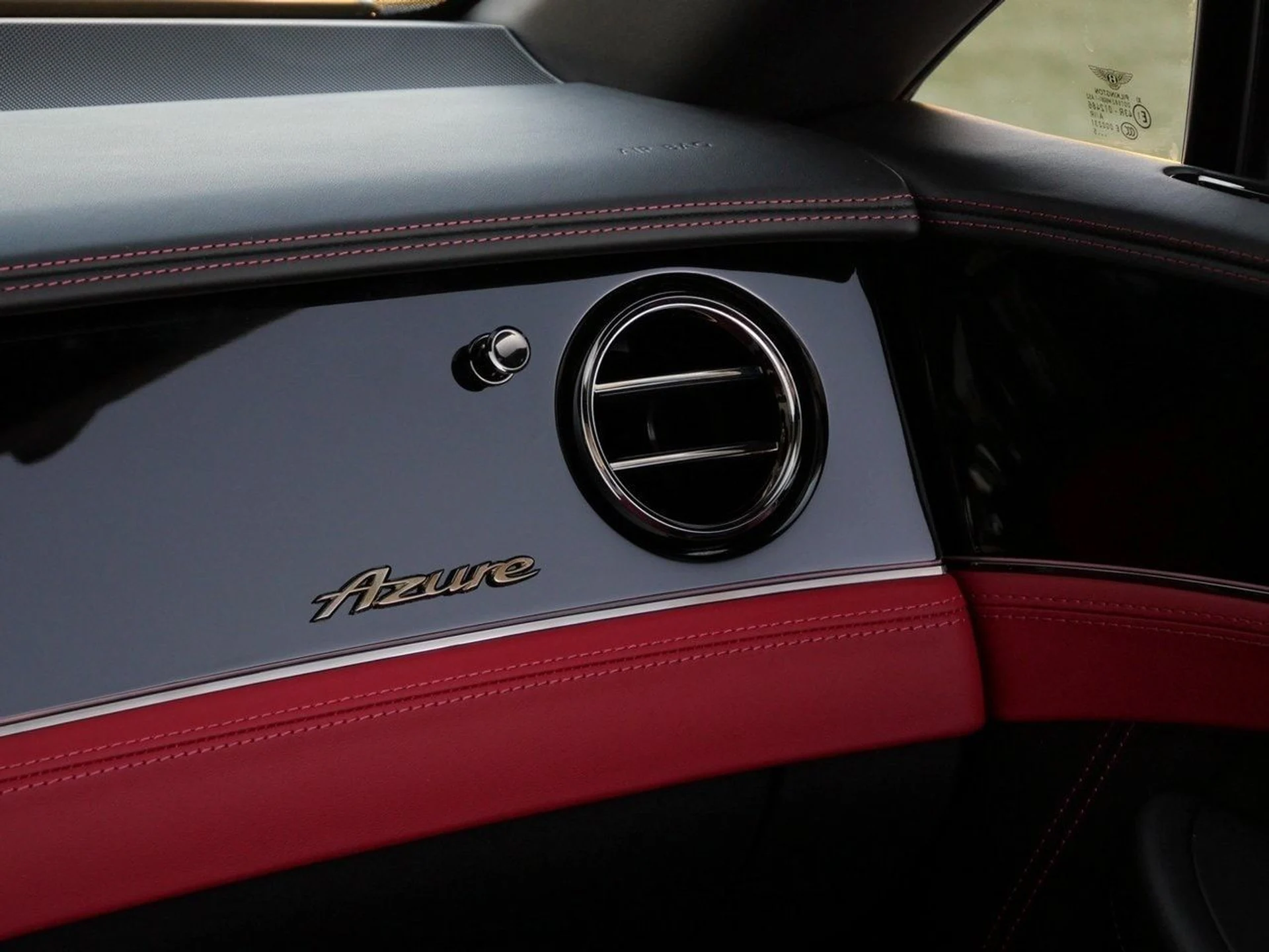 mph016_2821908852_9357ca8866dea0160e55606b2939d985x_93e52f83cc