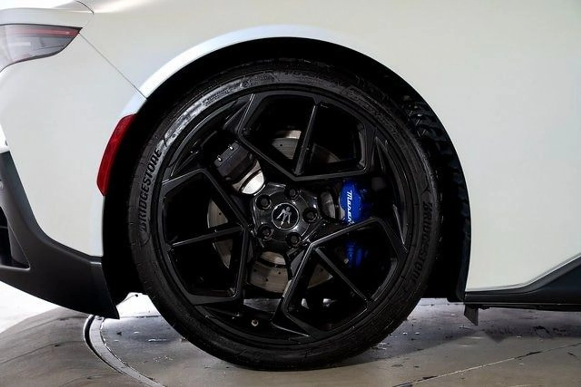 mph016_2832659084_6916b959344990bd4de90b7e1dd1df9fx_3a1117b156