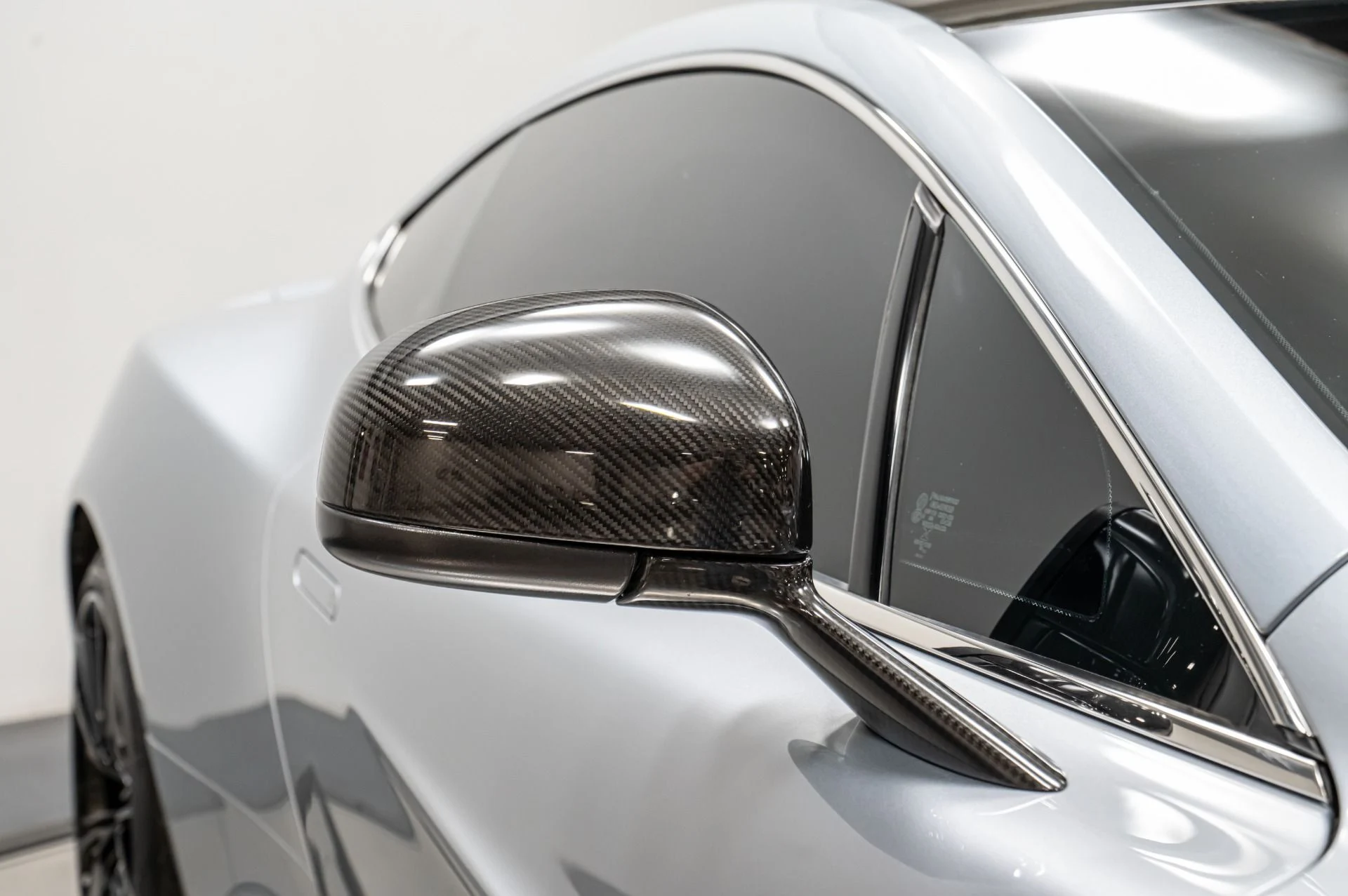 mph016_2840330636_Used_2014_Aston_Martin_Vanquish_V12_1729699077_d14f27637b