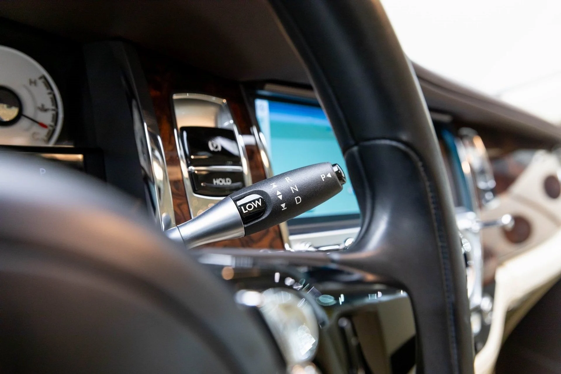 mph016_28468143_17_e2b0c36c33