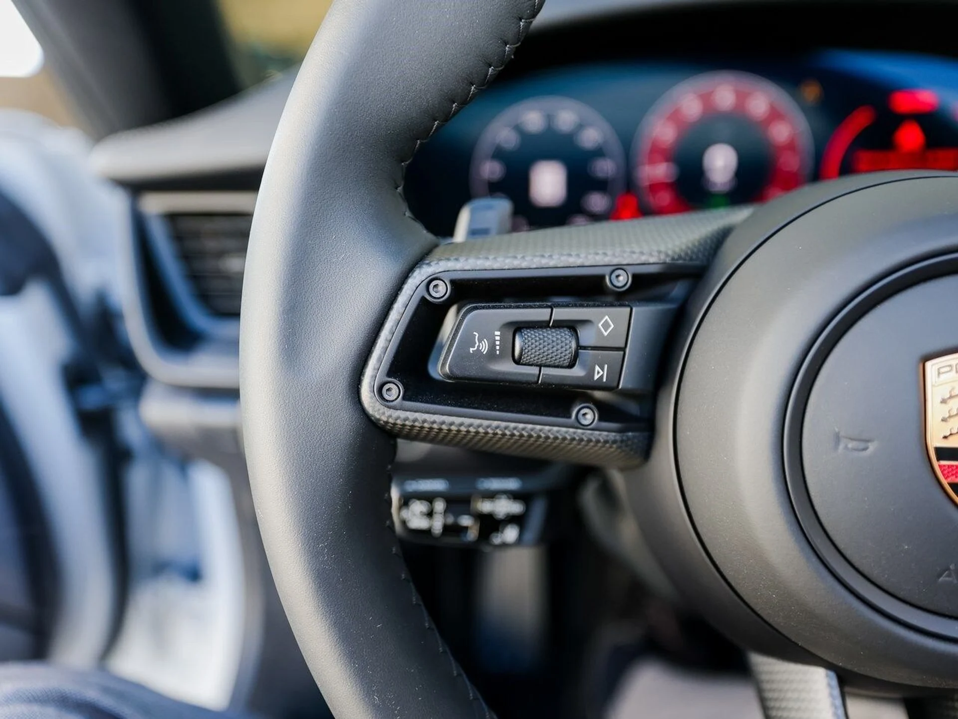 mph016_2861733968_d284ffb2c8d016cbc7efe2a55d2a16c6x_bedb860e66