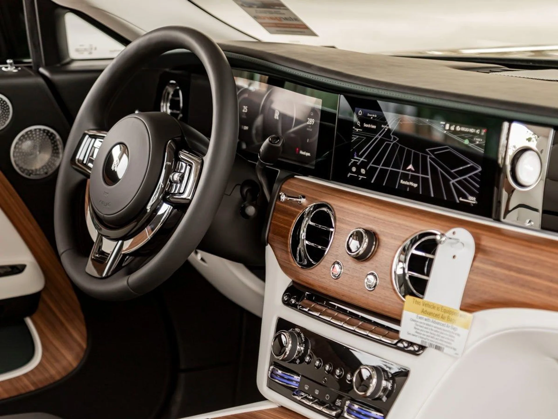 mph016_2872969276_17_68deb0d229