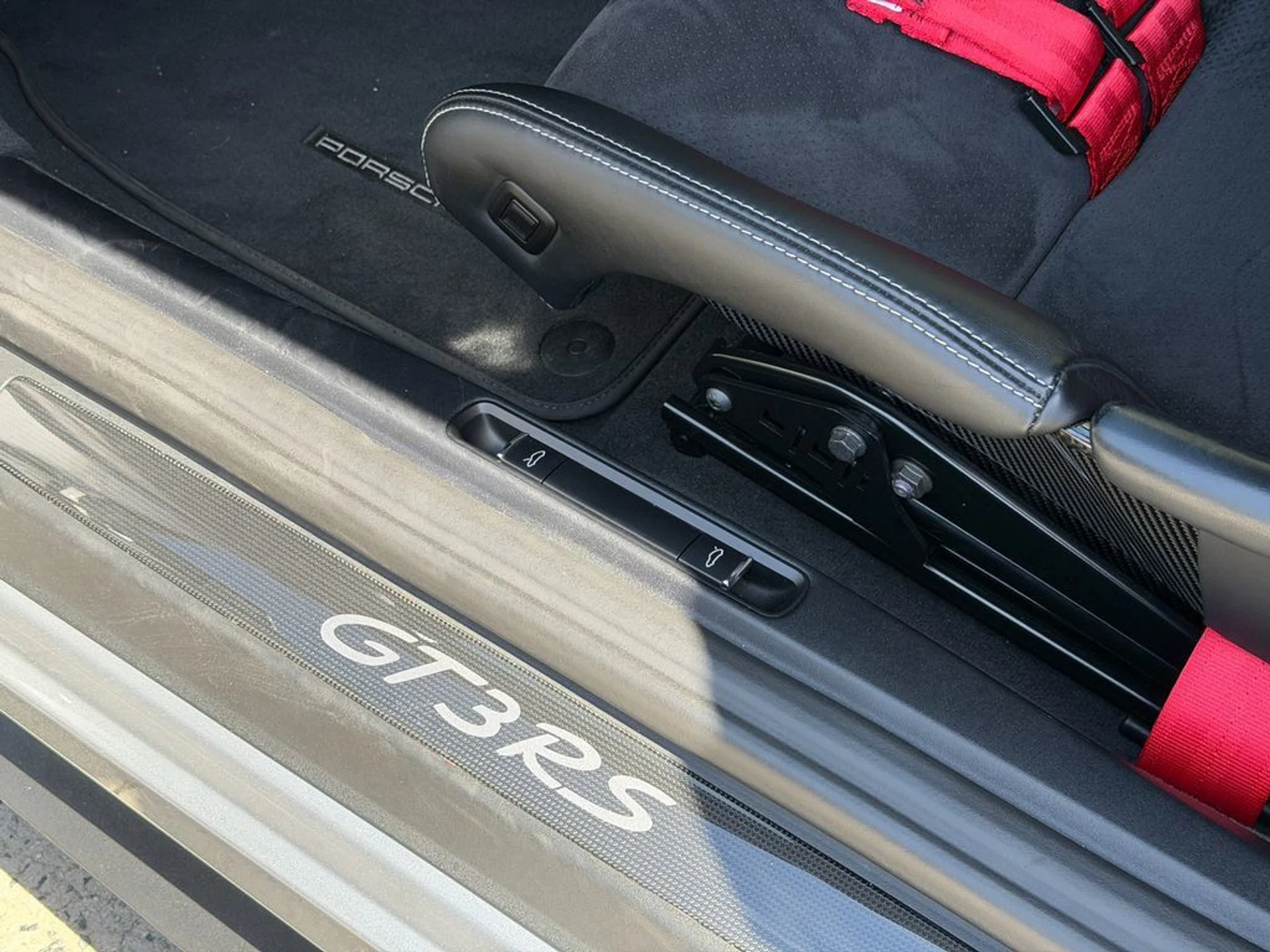 mph016_2873869738_7ad1c1265aac483d92d02a12627a27f4_24ba3a3917