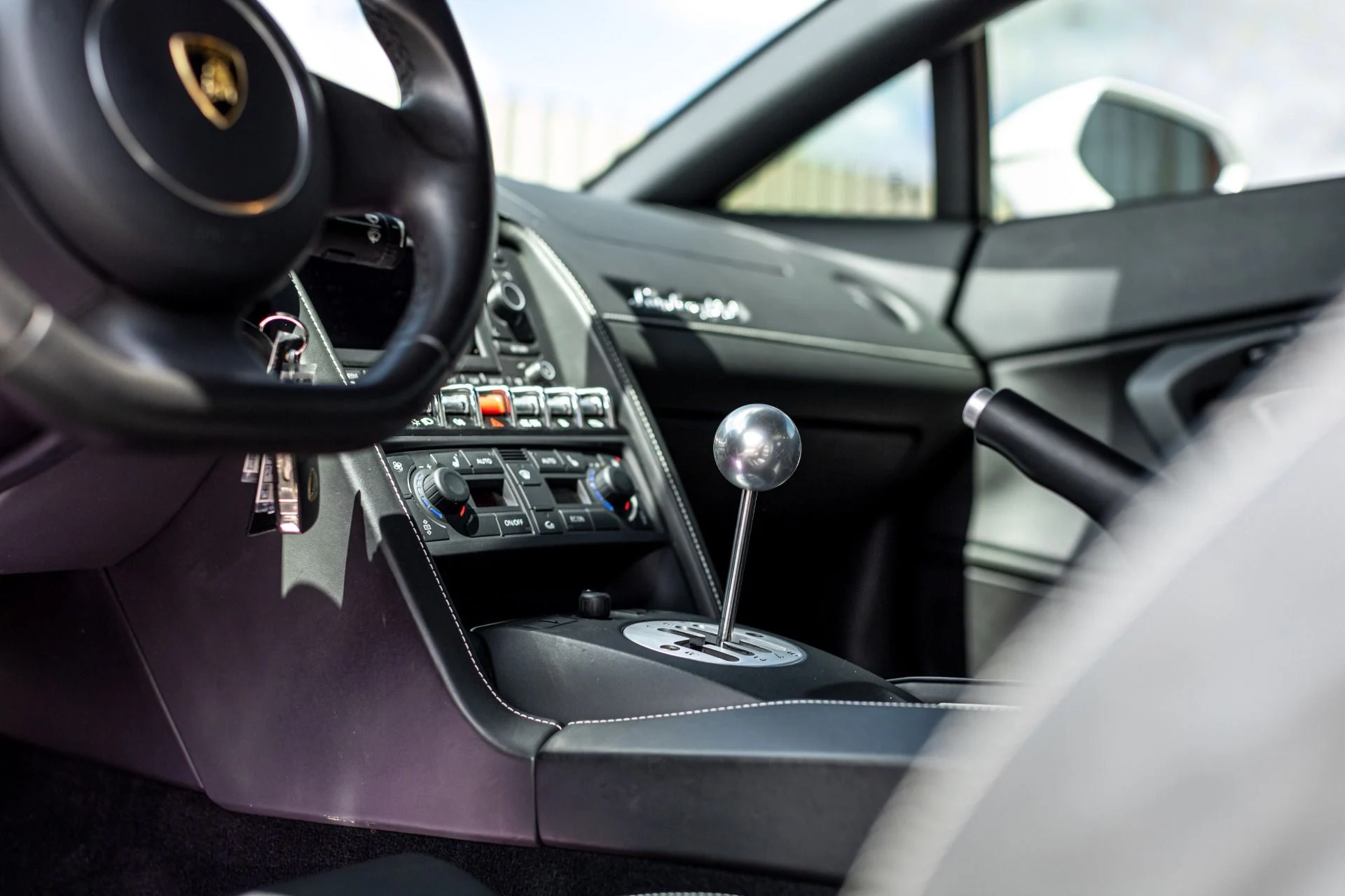 mph016_2874013222_Used_2012_Lamborghini_Gallardo_LP_550_2_Gated_6_Speed_One_of_29_in_White_Ever_Produced_1654871084_888d4d4cf7