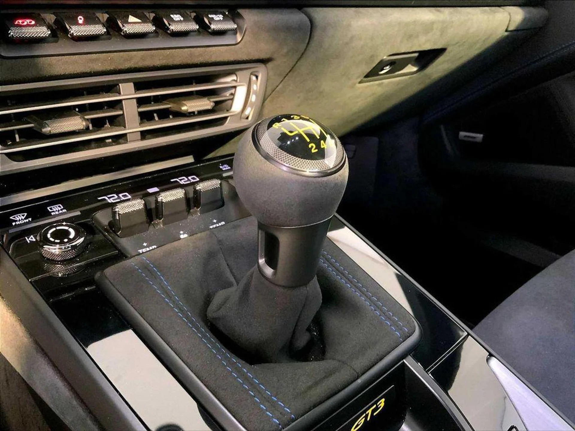 mph016_2878615106_aj9u6qd_C_Qwb_Zb_RGLLW_Mq_ZN_t_PU_c7b0ed5db8