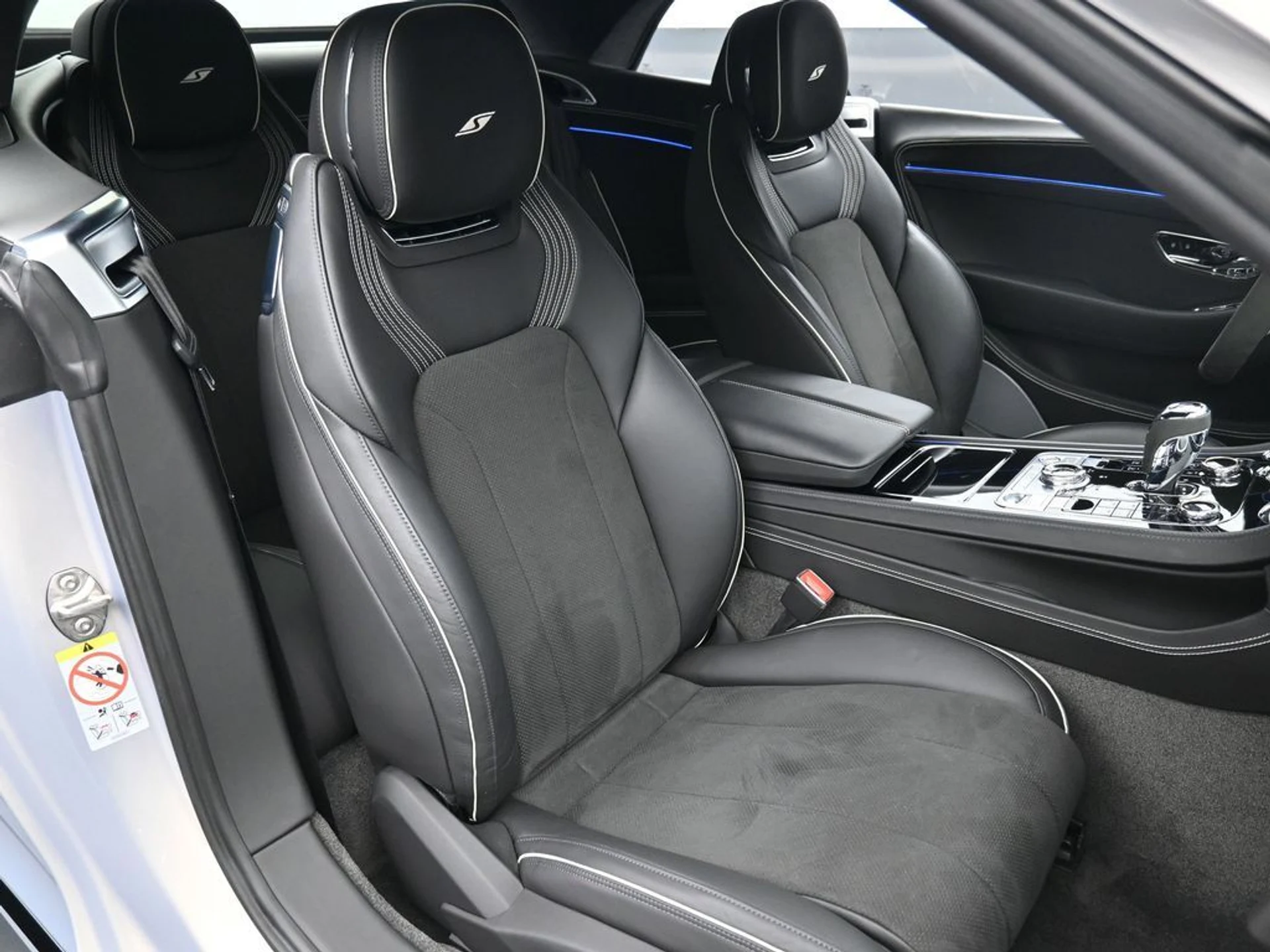 mph016_2879899123_d368cdb95b6277843b7bbe7f04f7b51bx_eed8c95e3a