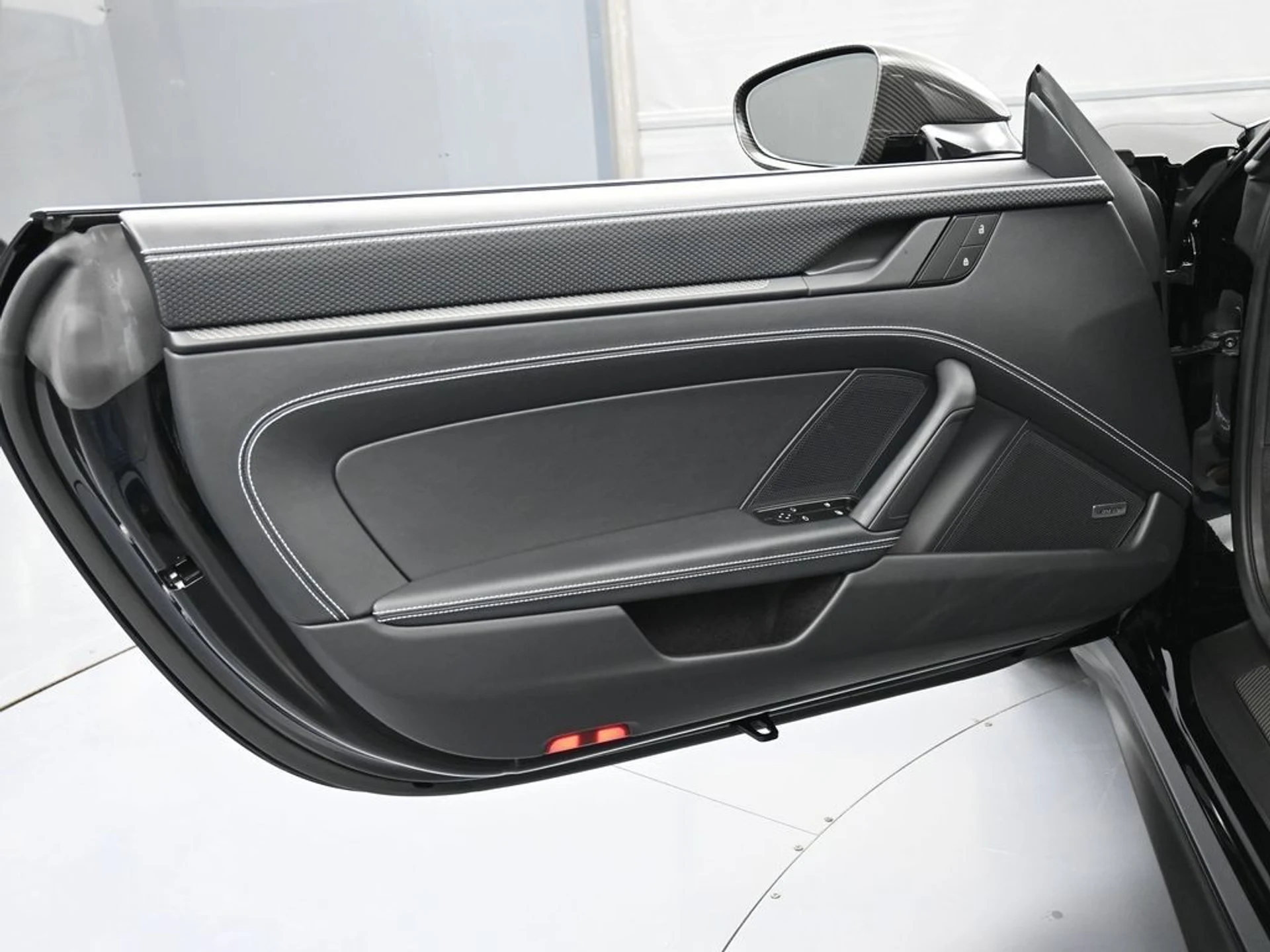 mph016_2895753585_image_16_501f7518ea