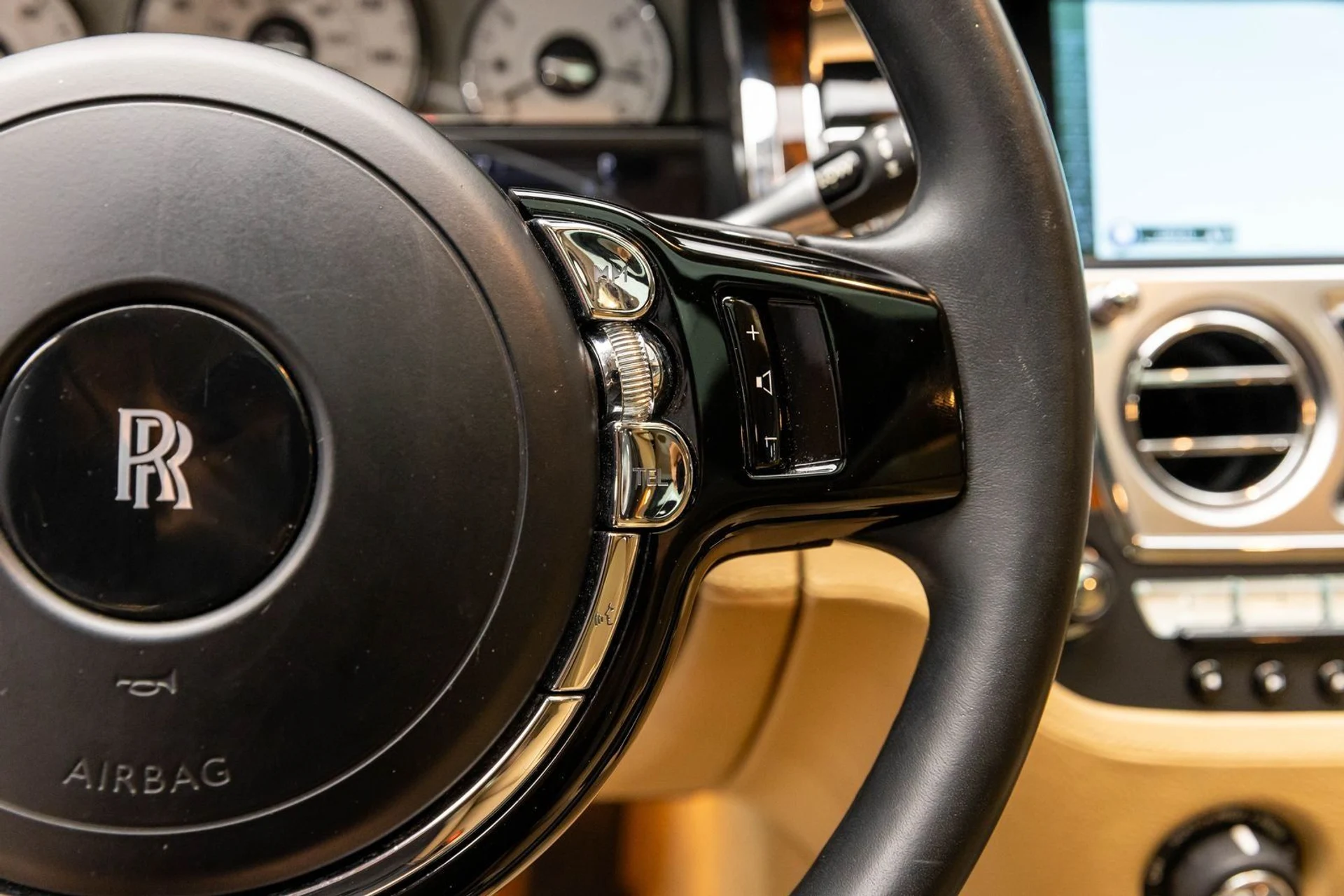 mph016_289819575_17_b9249527c2