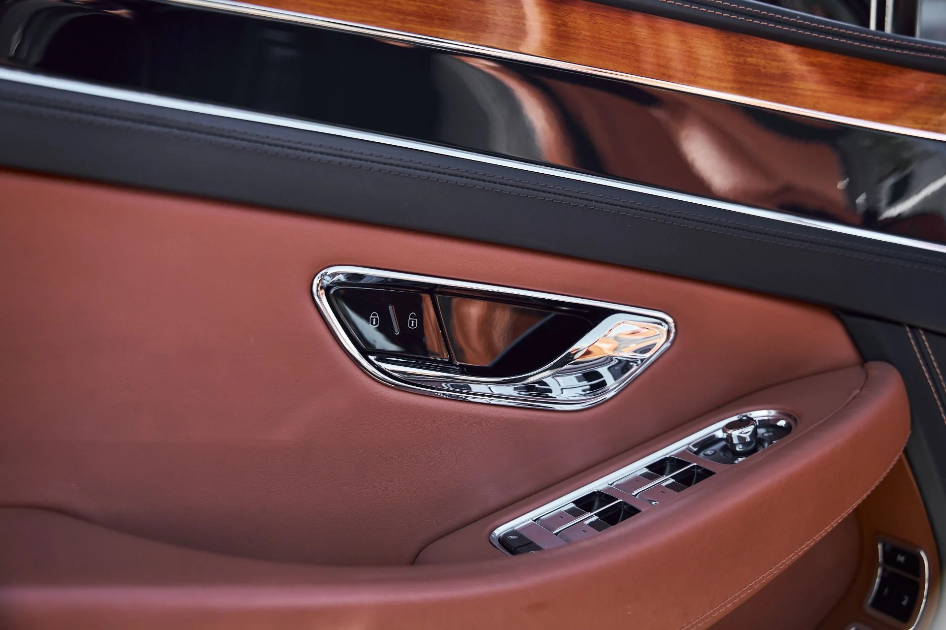 mph016_2900891118_Used_2021_Bentley_Continental_GT_V8_1768086758_e8888622a1