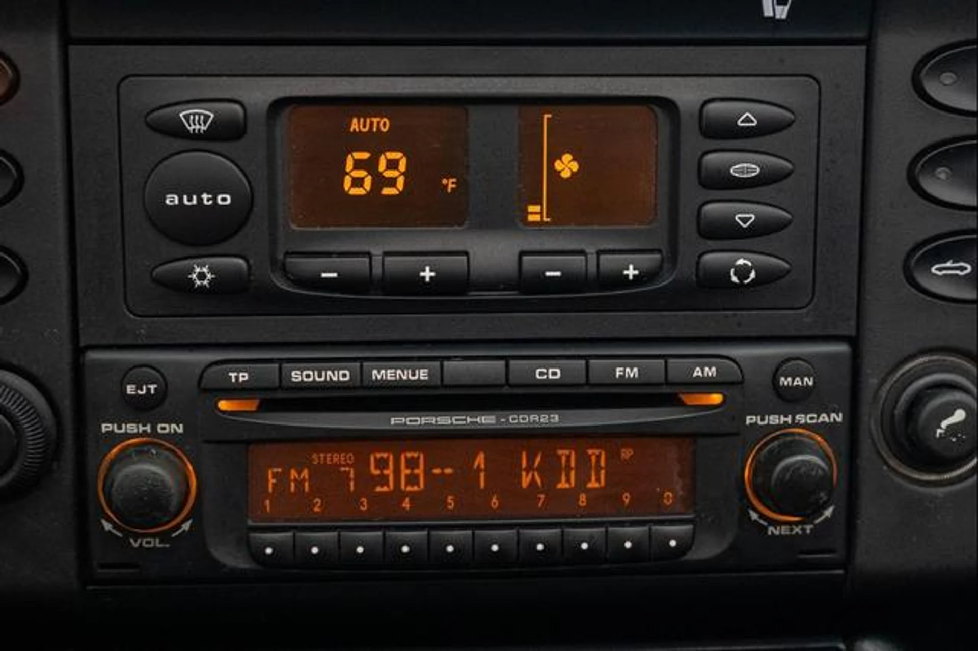 mph016_2910409884_F0nm_A58m_Y4_K_Sc35g_L_Gc7c_RG_Tgjo_0eab8db81a