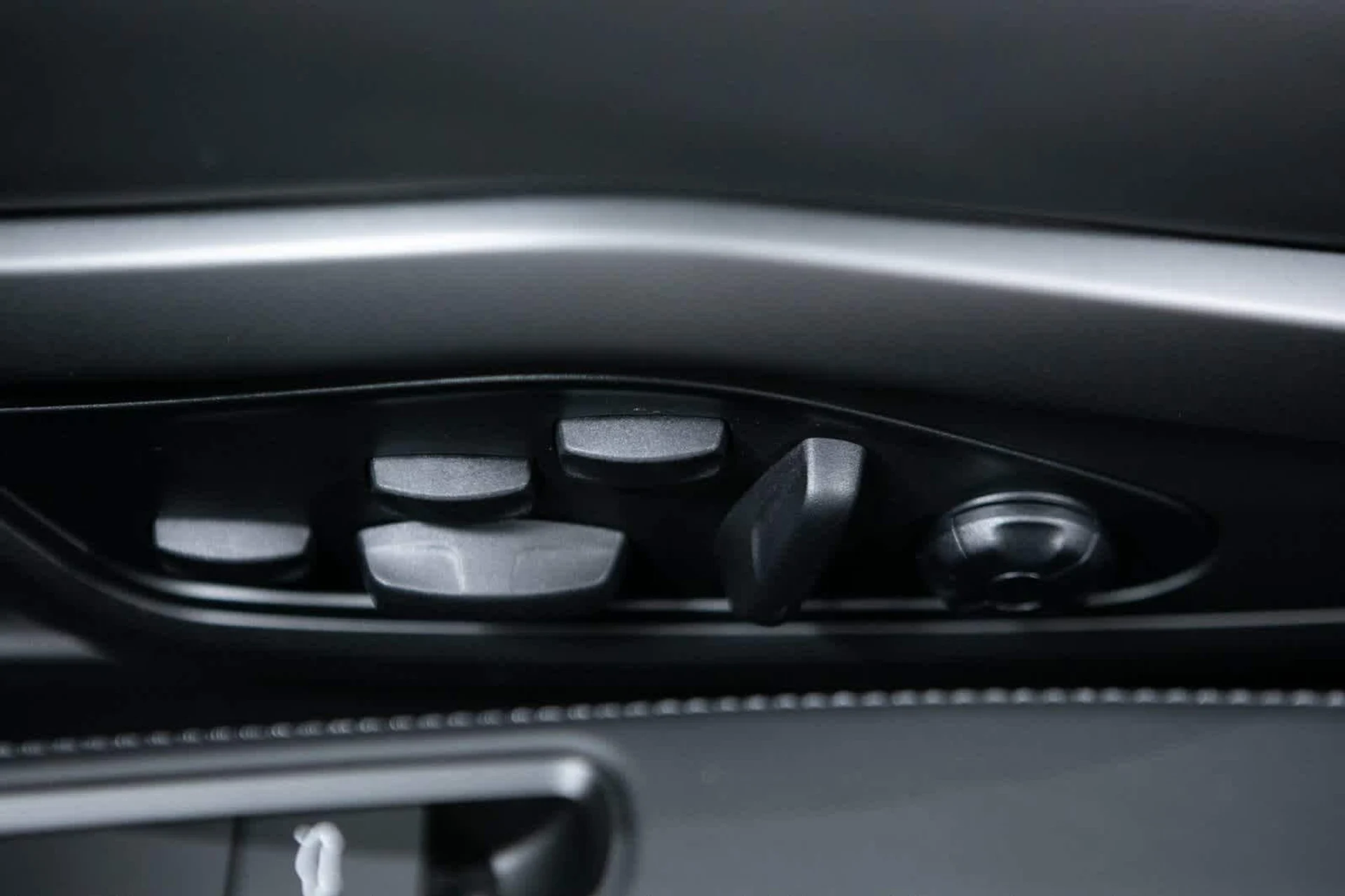 mph016_2912314202_990a8434c66aef82a14cea83a2878d2bx_acaebd2c5c