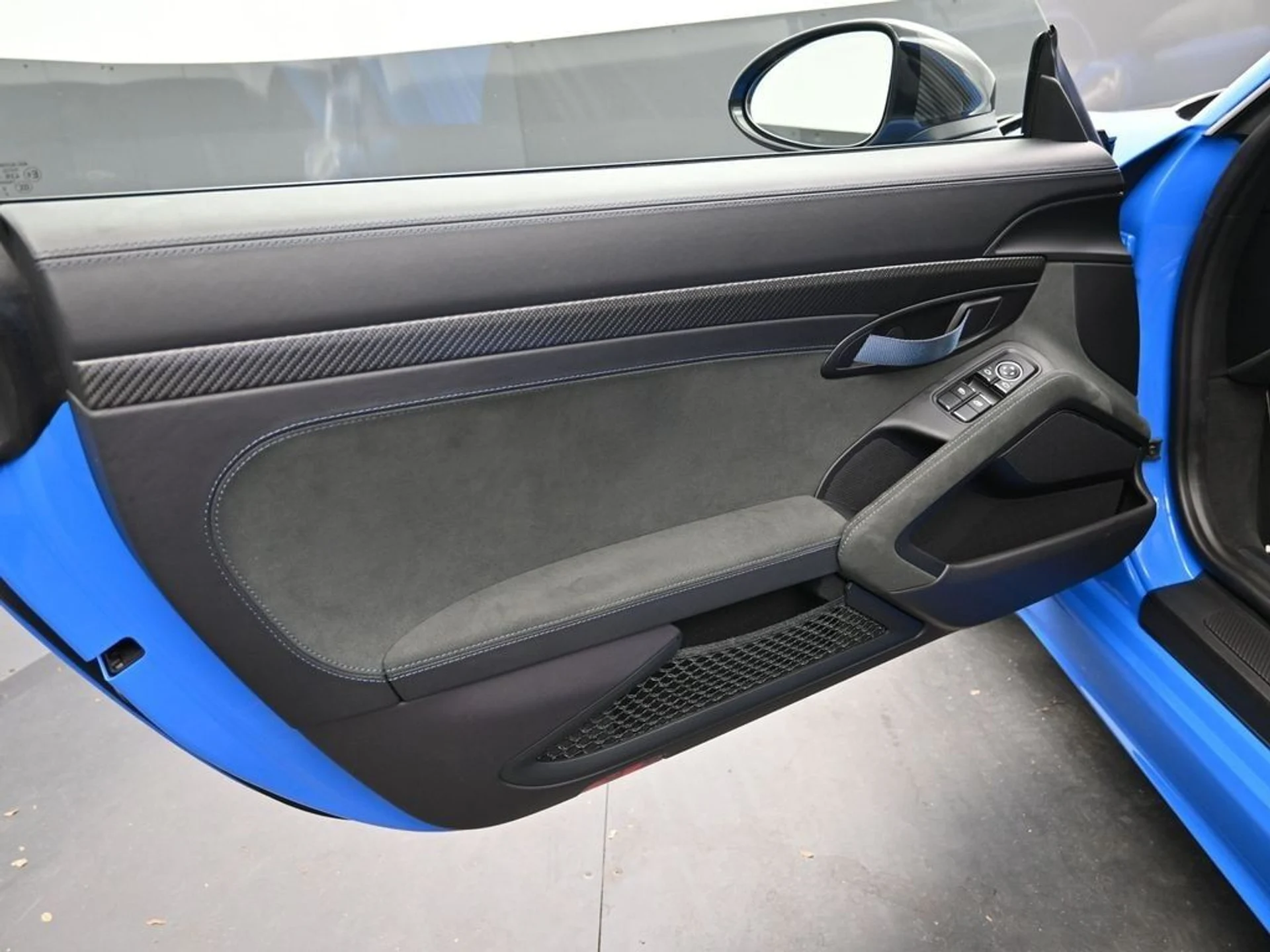 mph016_2916017677_1b17cd8ce2b0cf8bdbffacf3fec41199x_d125658285