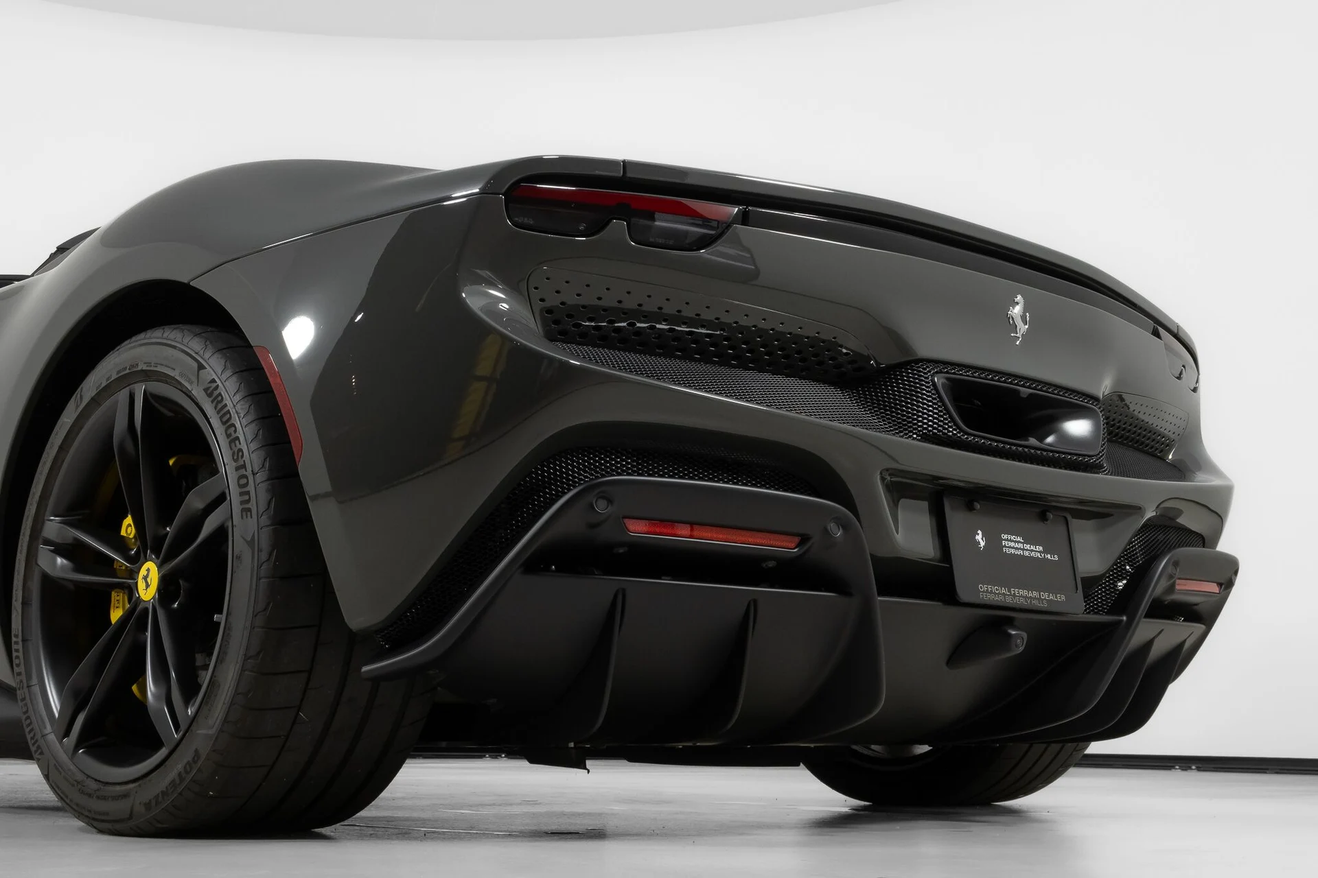 mph016_2917407541_402a96c3612cfd36590cd831b10dca61_e4d4df5f2b