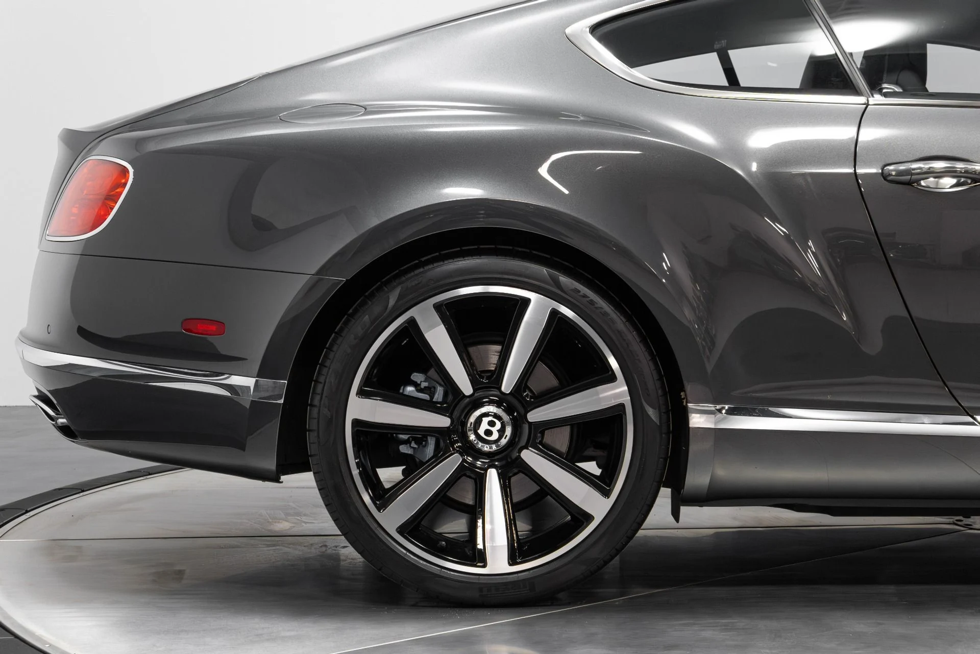 mph016_2920006808_Used_2017_Bentley_Continental_GT_W12_1768496088_83d7520d12