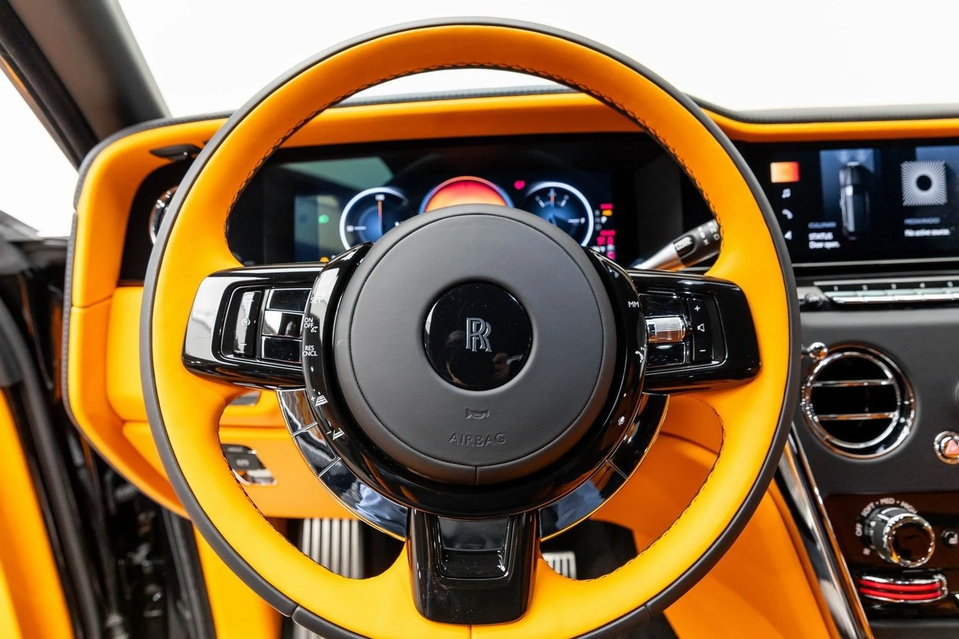 mph016_2920391390_17_5f4bed00bf