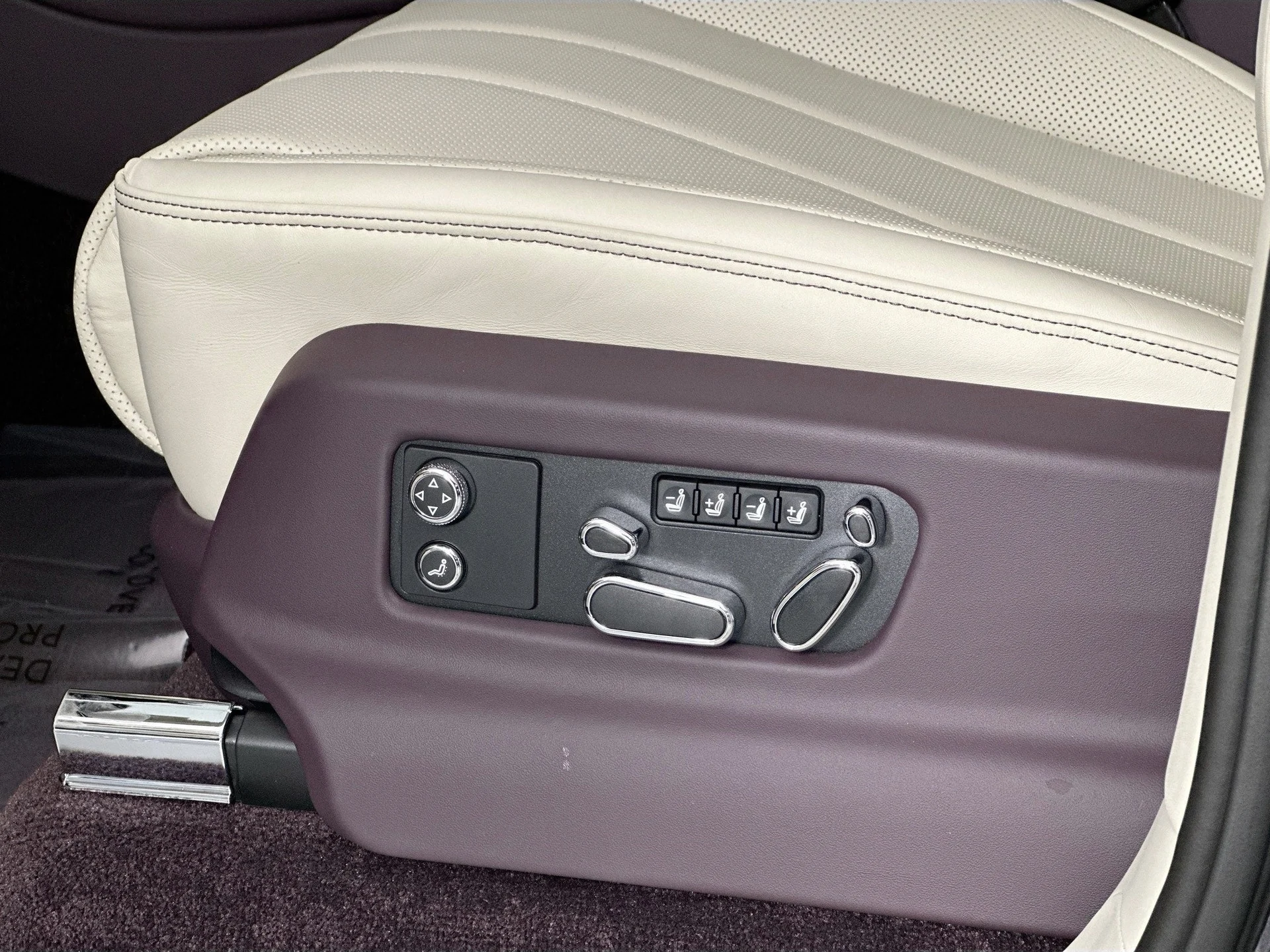 mph016_2920964037_17_5b4ea23a40